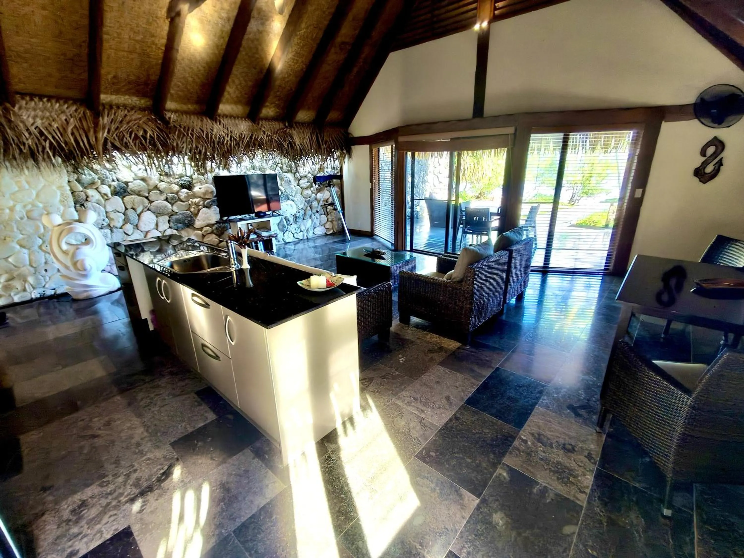 Kitchen or kitchenette in Aitutaki Escape