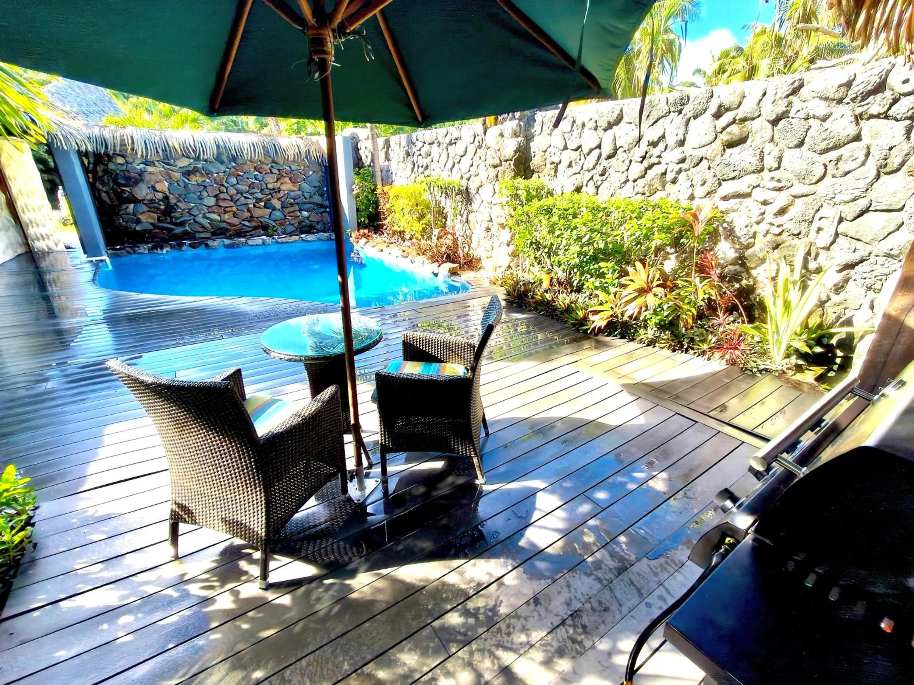 Patio in Aitutaki Escape