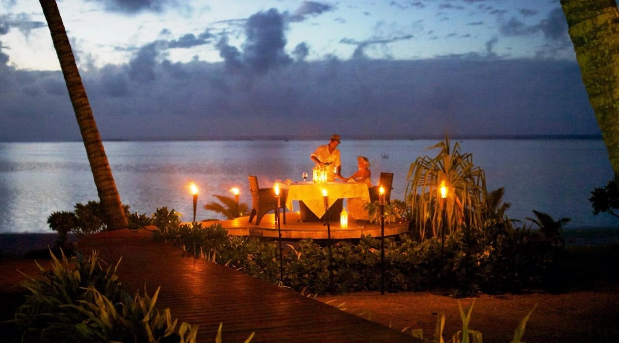 Restaurant/places to eat in Aitutaki Escape