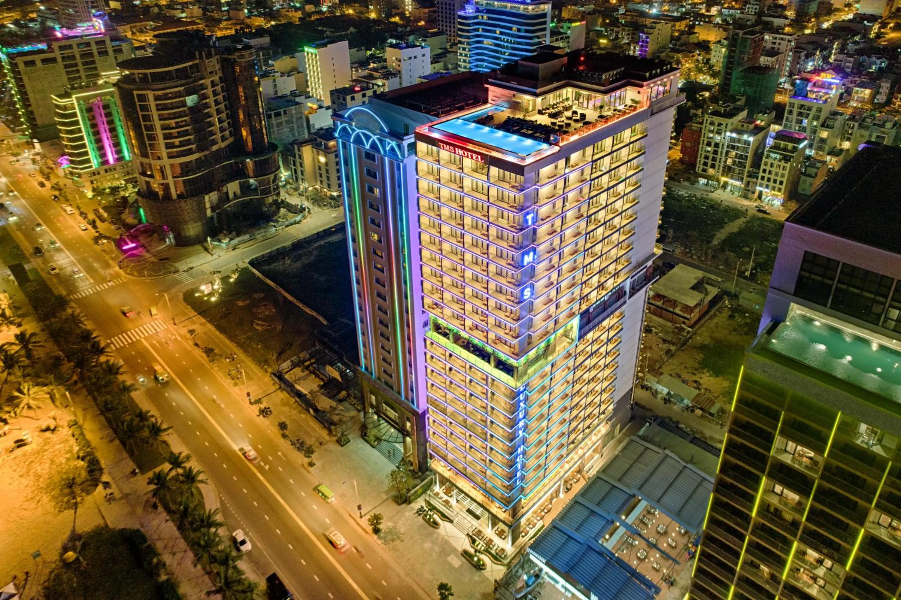 Facade/entrance in TMS Hotel Da Nang Beach