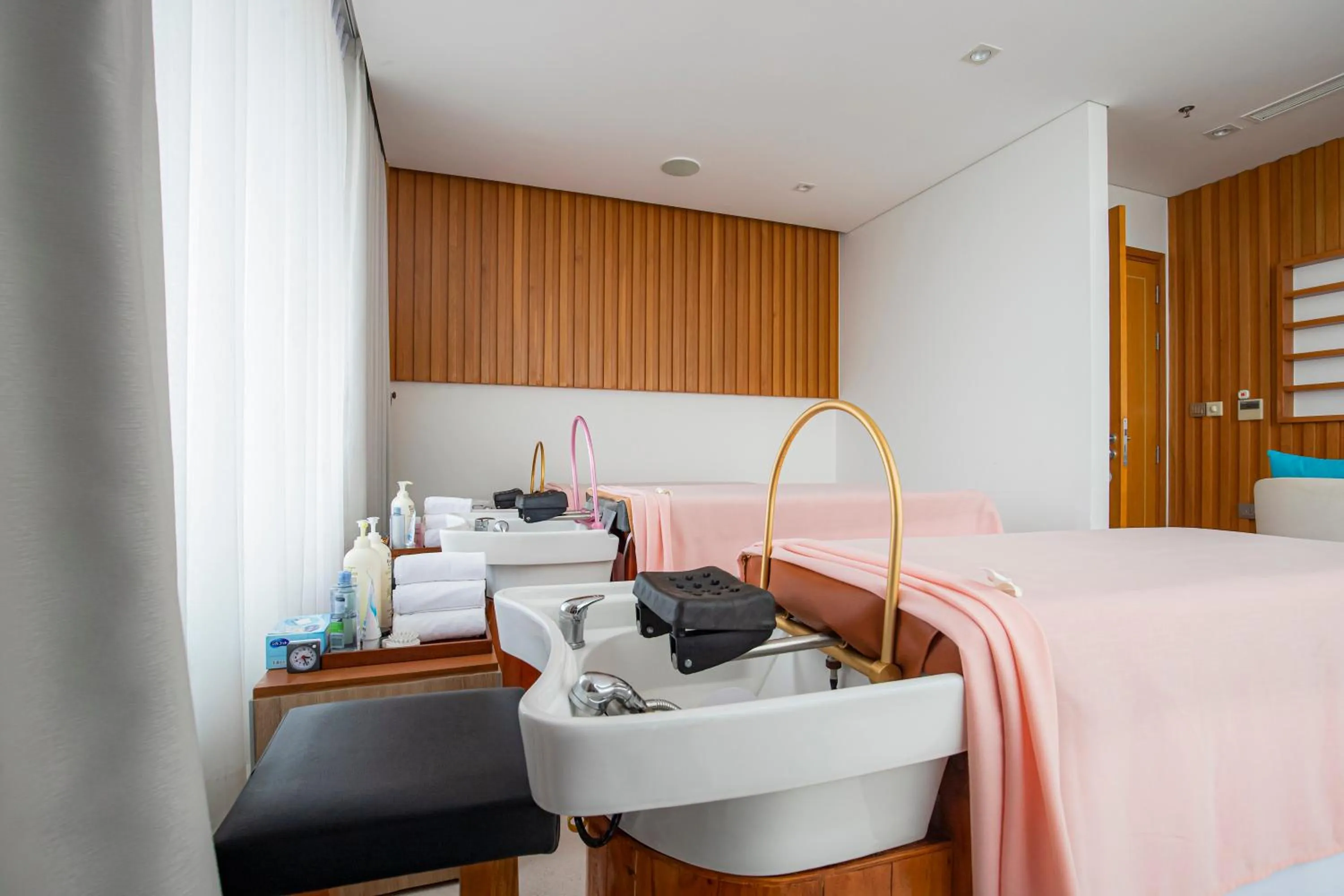 Spa and wellness centre/facilities, Bed in TMS Hotel Da Nang Beach