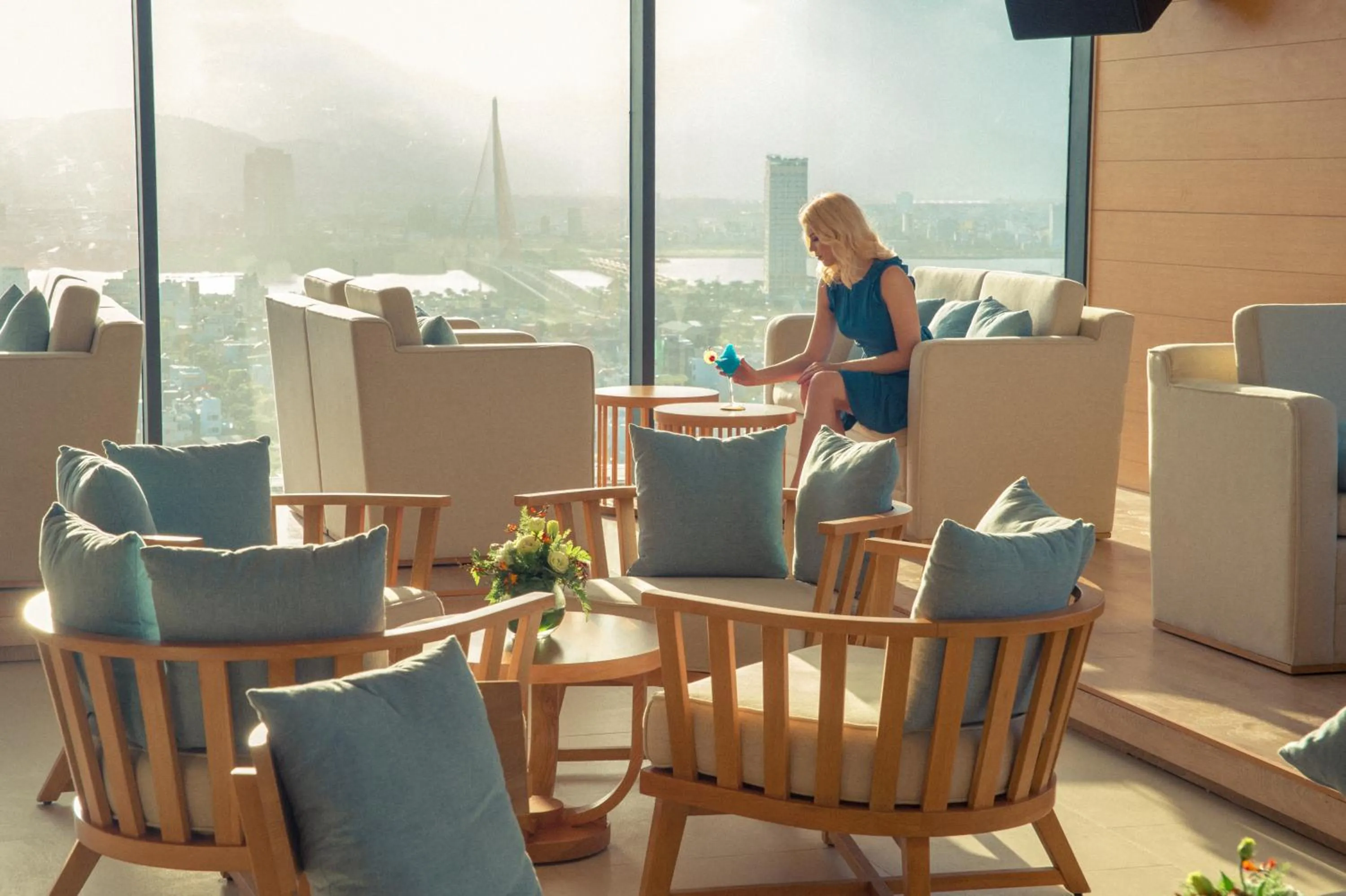 Lounge or bar in TMS Hotel Da Nang Beach