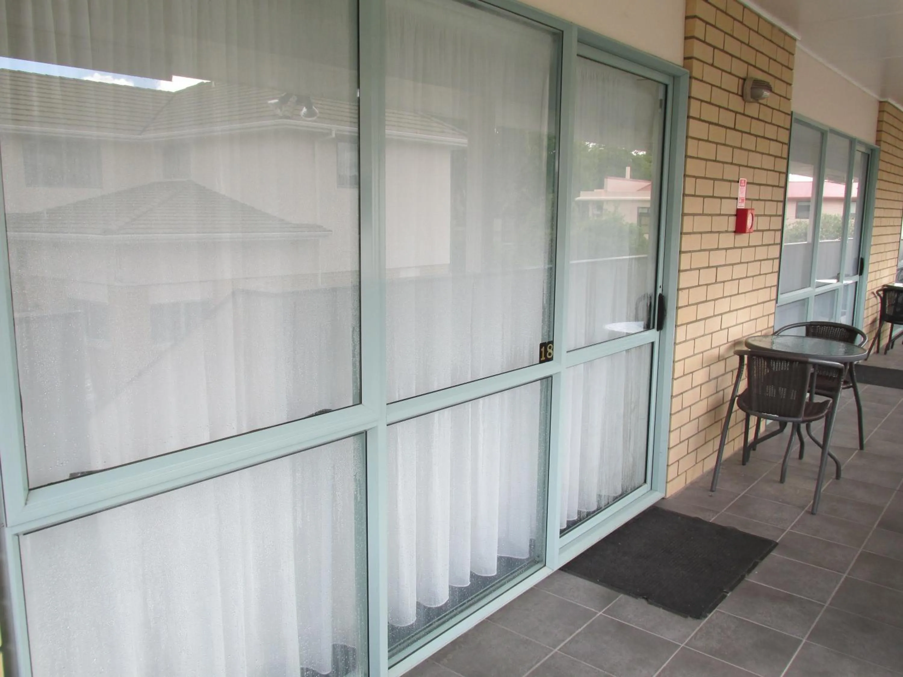 Facade/entrance in Fenton Court Motel