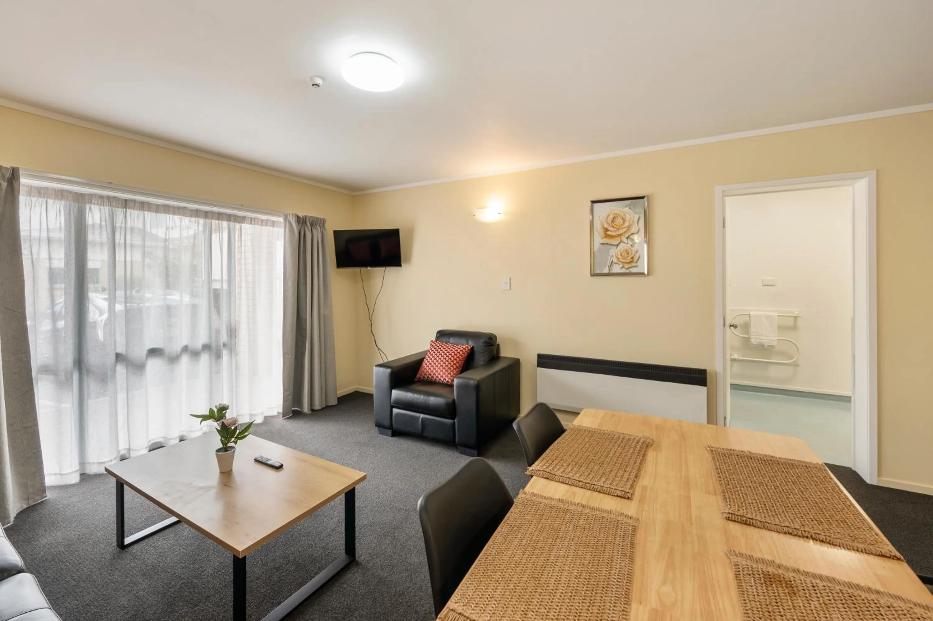 TV and multimedia in Fenton Court Motel