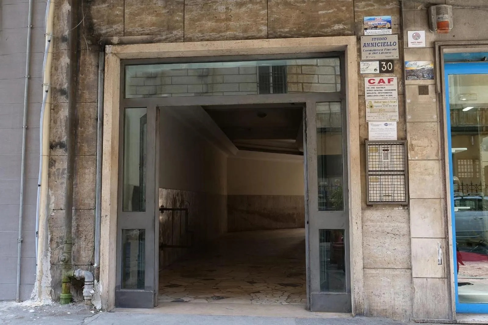 Facade/entrance in b&b annunziata dream