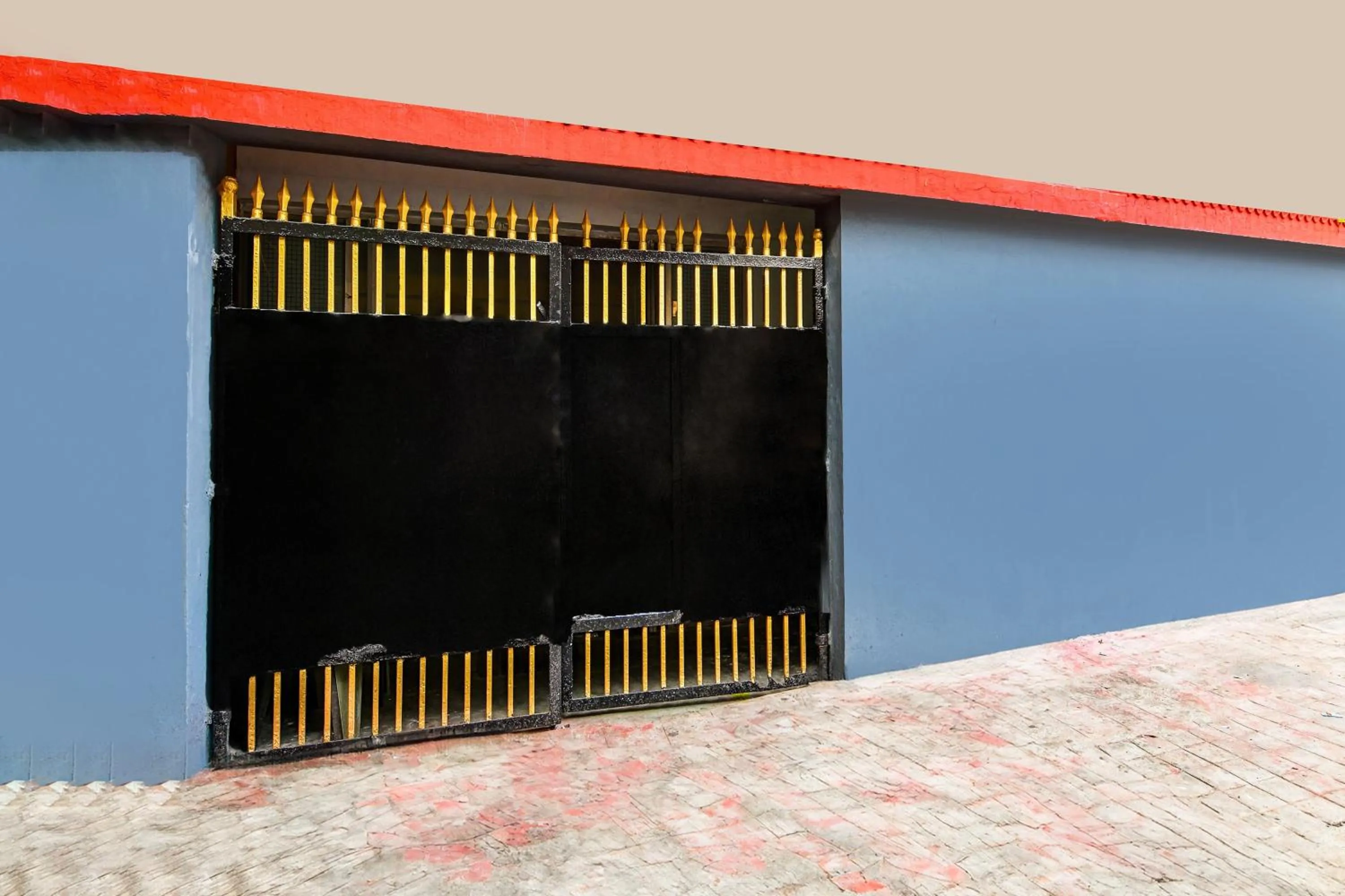 Facade/entrance in Super Hotel O Alipore Near Chetla Formerly Alipore Guest House