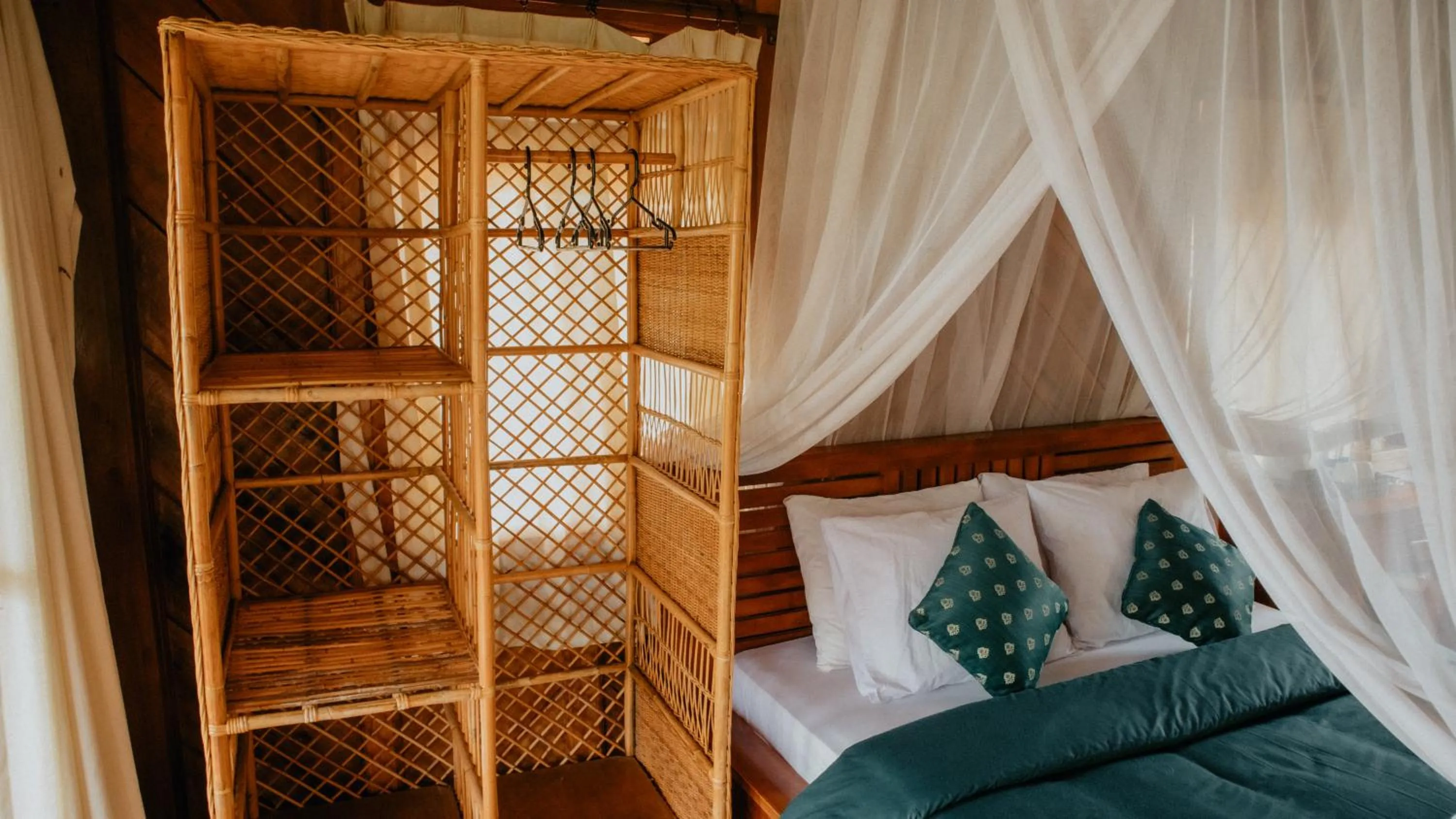 wardrobe, Bed in Puri Sunny Munduk , North Bali