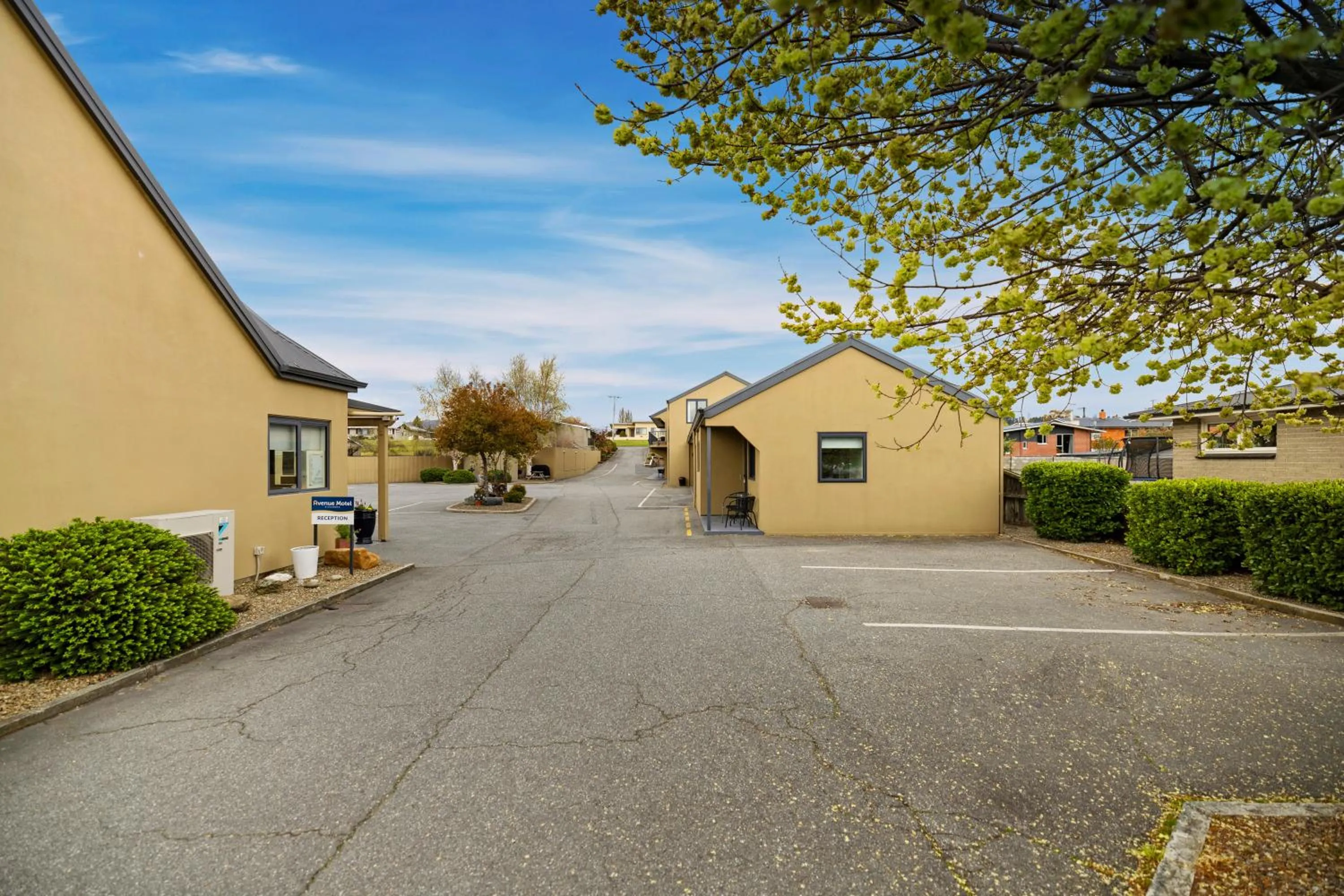 Property building in Avenue Motel