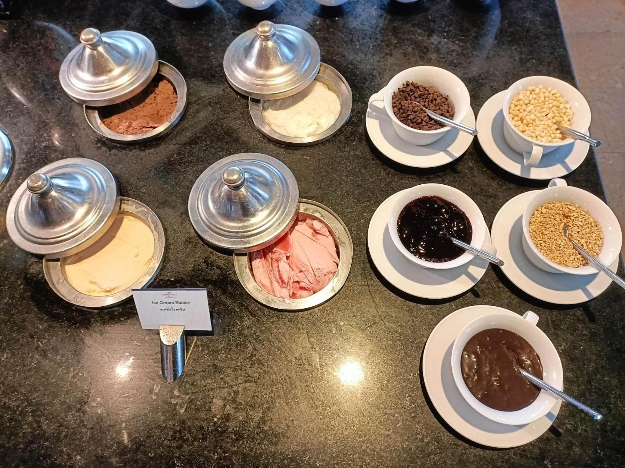 Restaurant/places to eat in Phuket Panwa Beachfront Resort