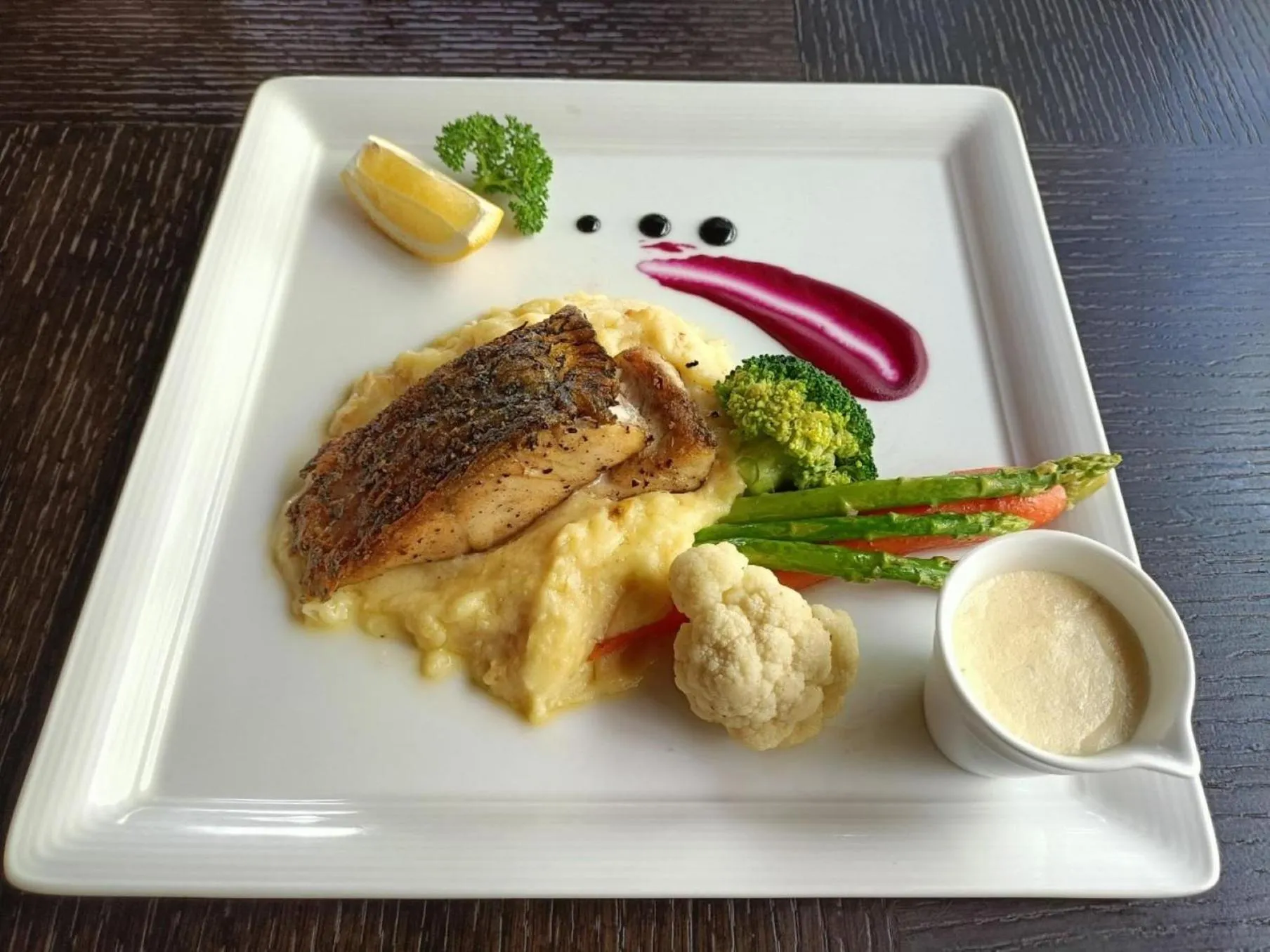 Restaurant/places to eat, Food in Phuket Panwa Beachfront Resort