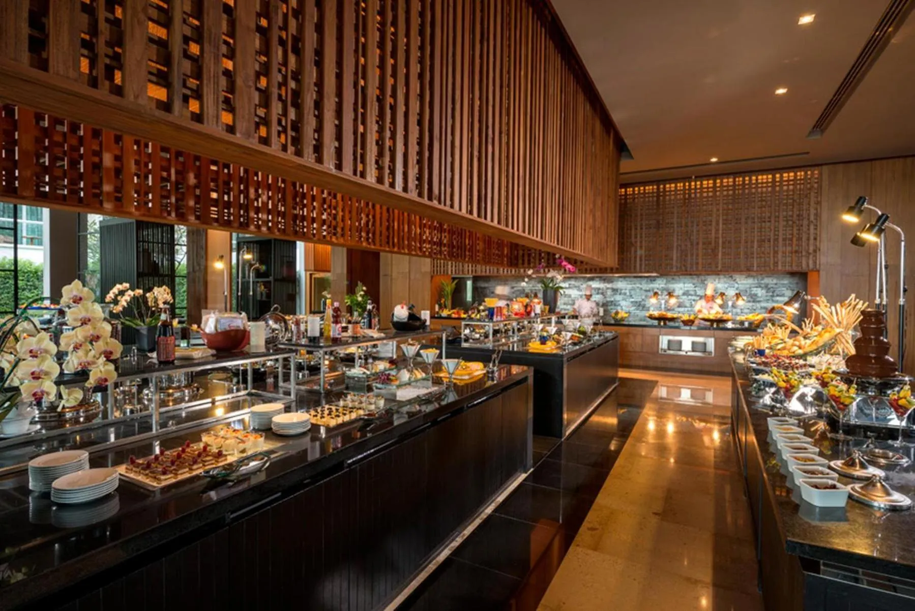 Restaurant/Places to Eat in Phuket Panwa Beachfront Resort