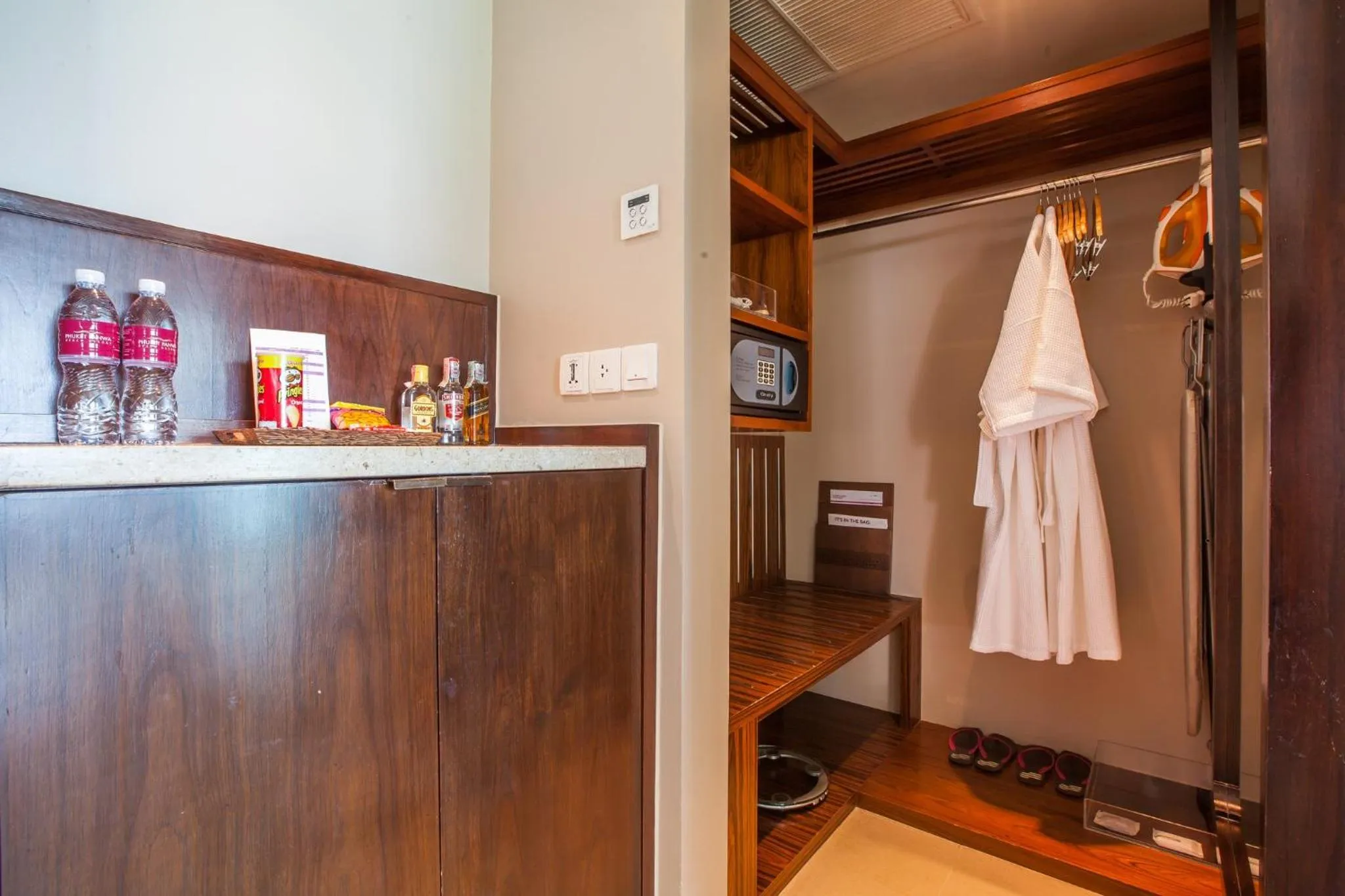 Photo of the whole room in Phuket Panwa Beachfront Resort