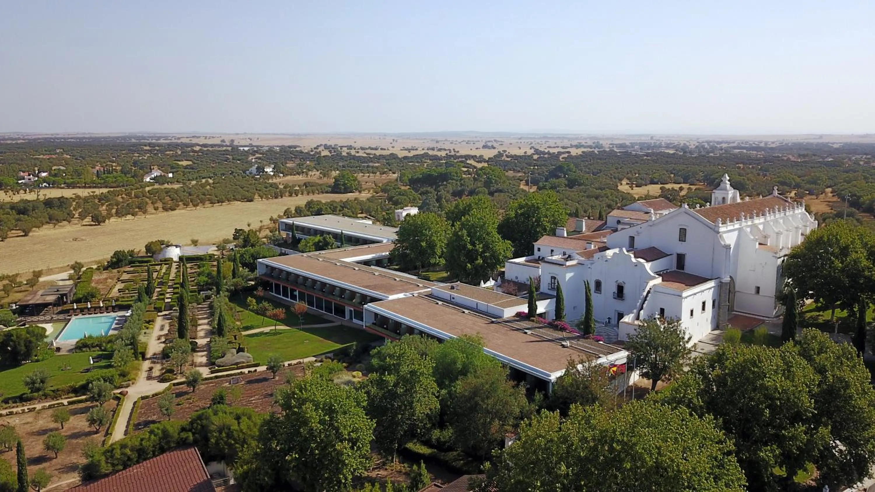 Bird's eye view in Convento do Espinheiro, Historic Hotel & Spa