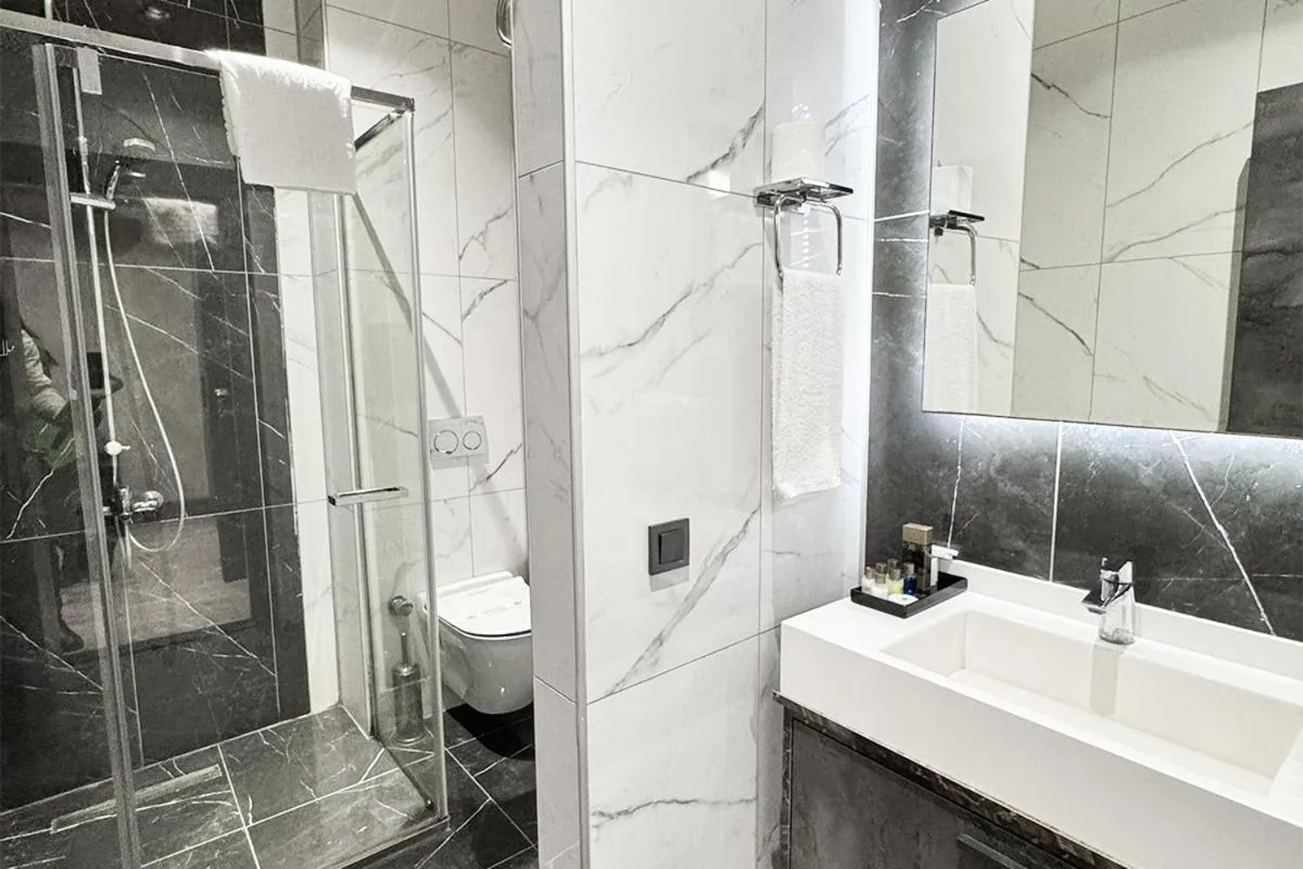 Shower in Ankara Royal Hotel