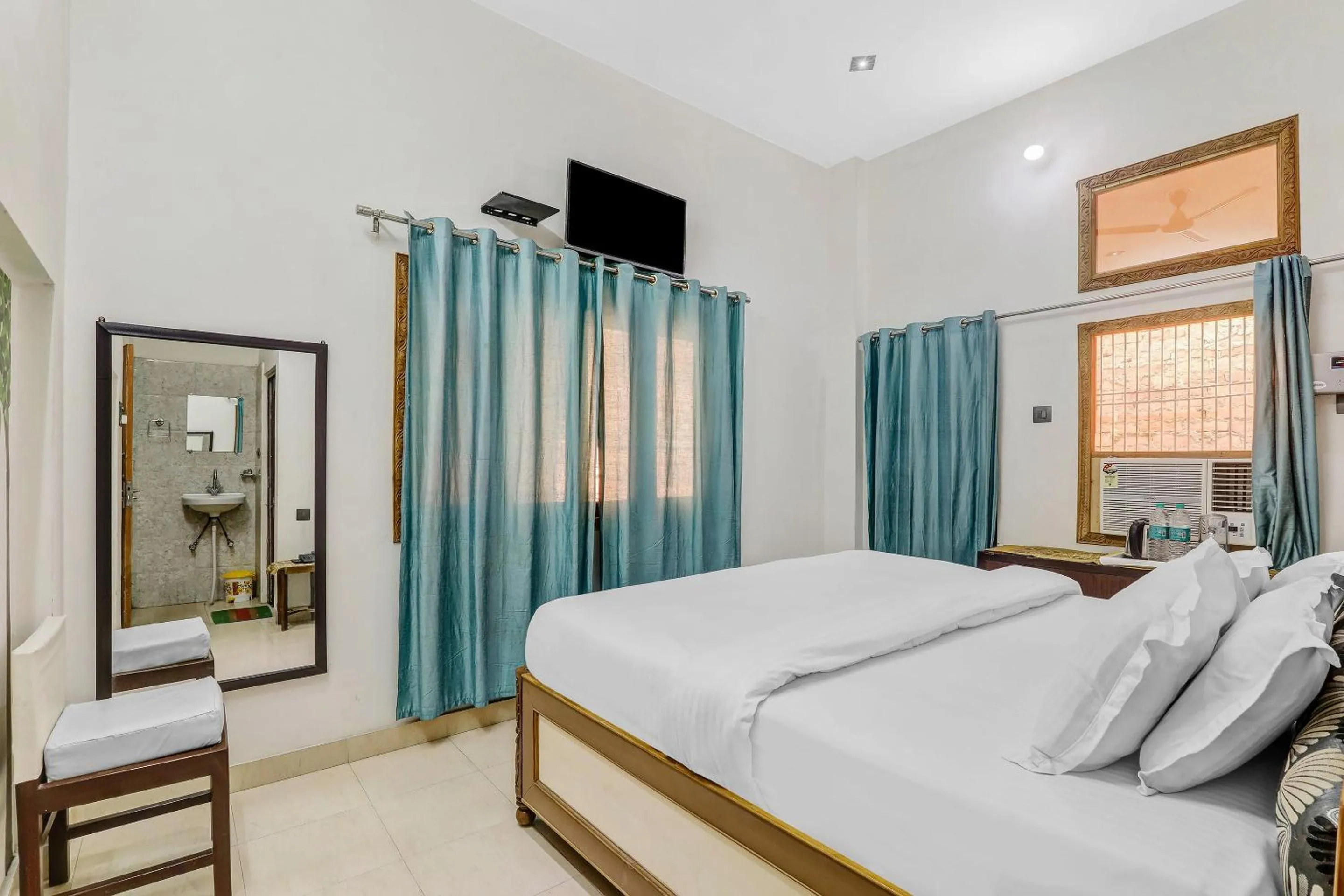 Bedroom, Bed in Hotel K V PALACE