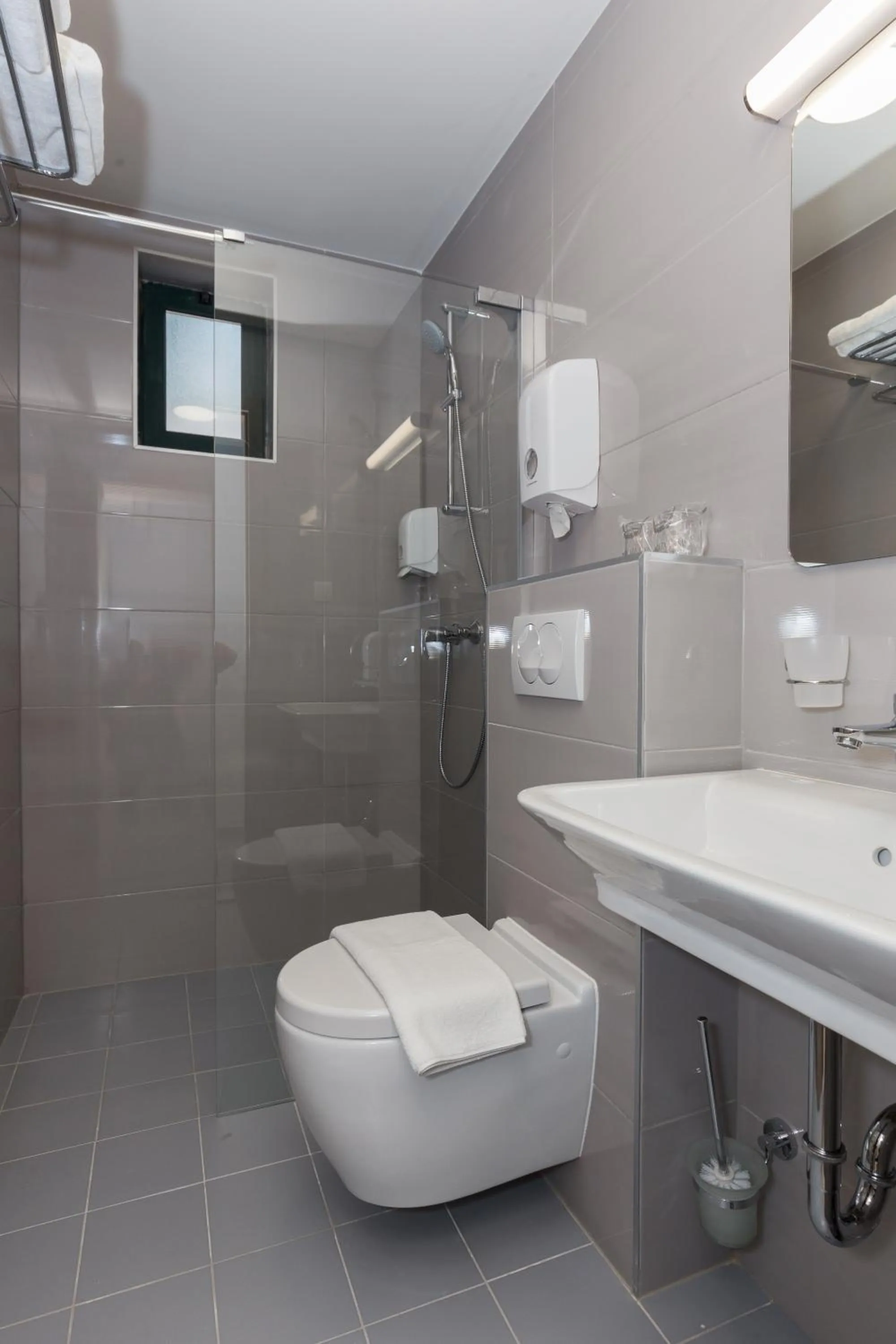 Bathroom in Hotel Vimbula - Komolac