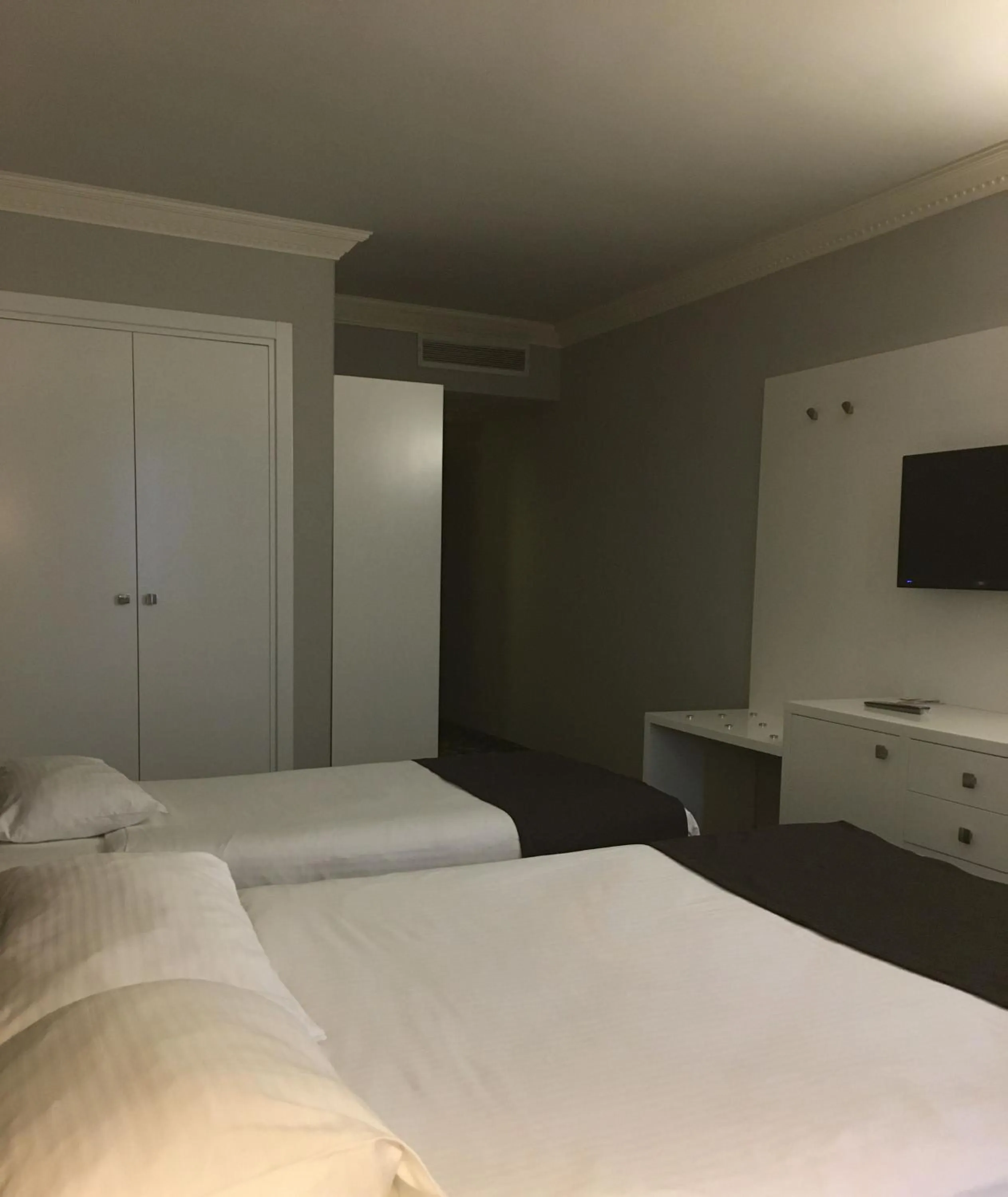 Photo of the whole room, Bed in Hotel Eken Prestige