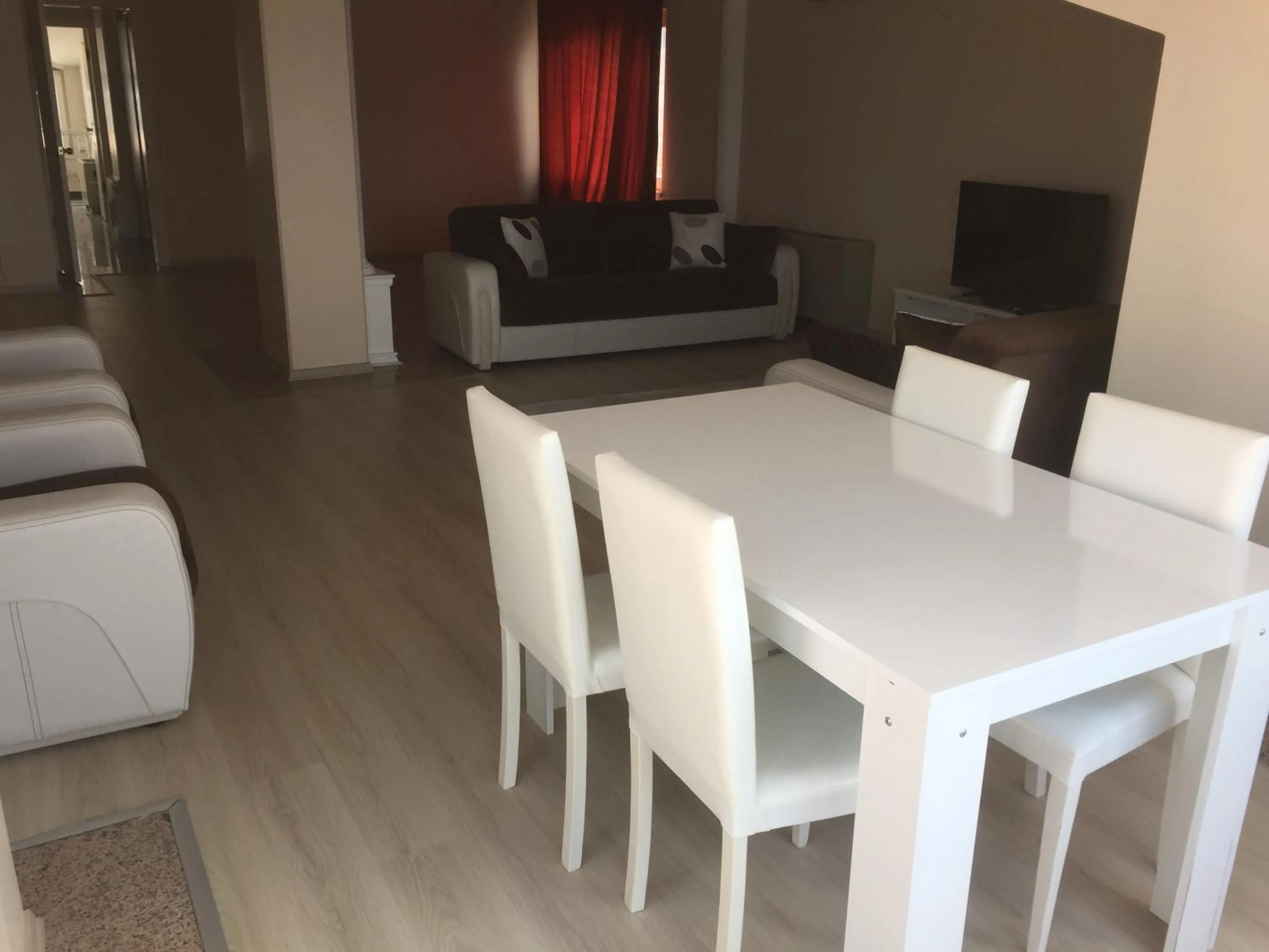 Seating area in Hotel Eken Prestige