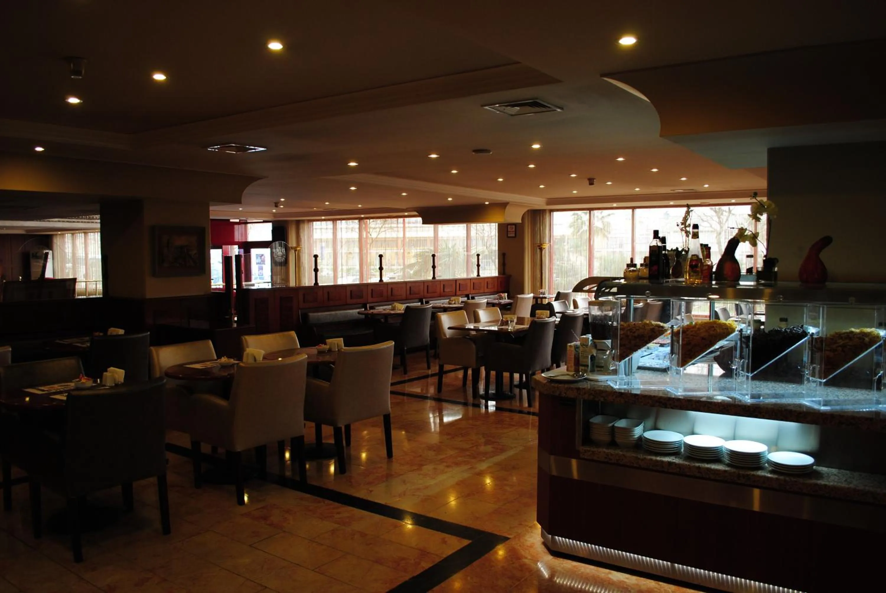 Communal lounge/ TV room in Hotel Eken Prestige