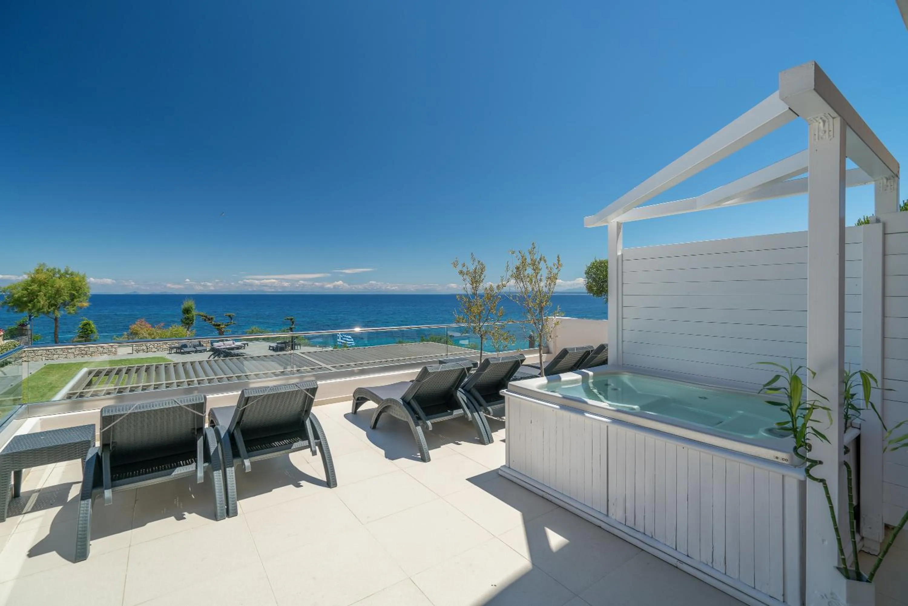 Patio in Kymothoe Elite Suites