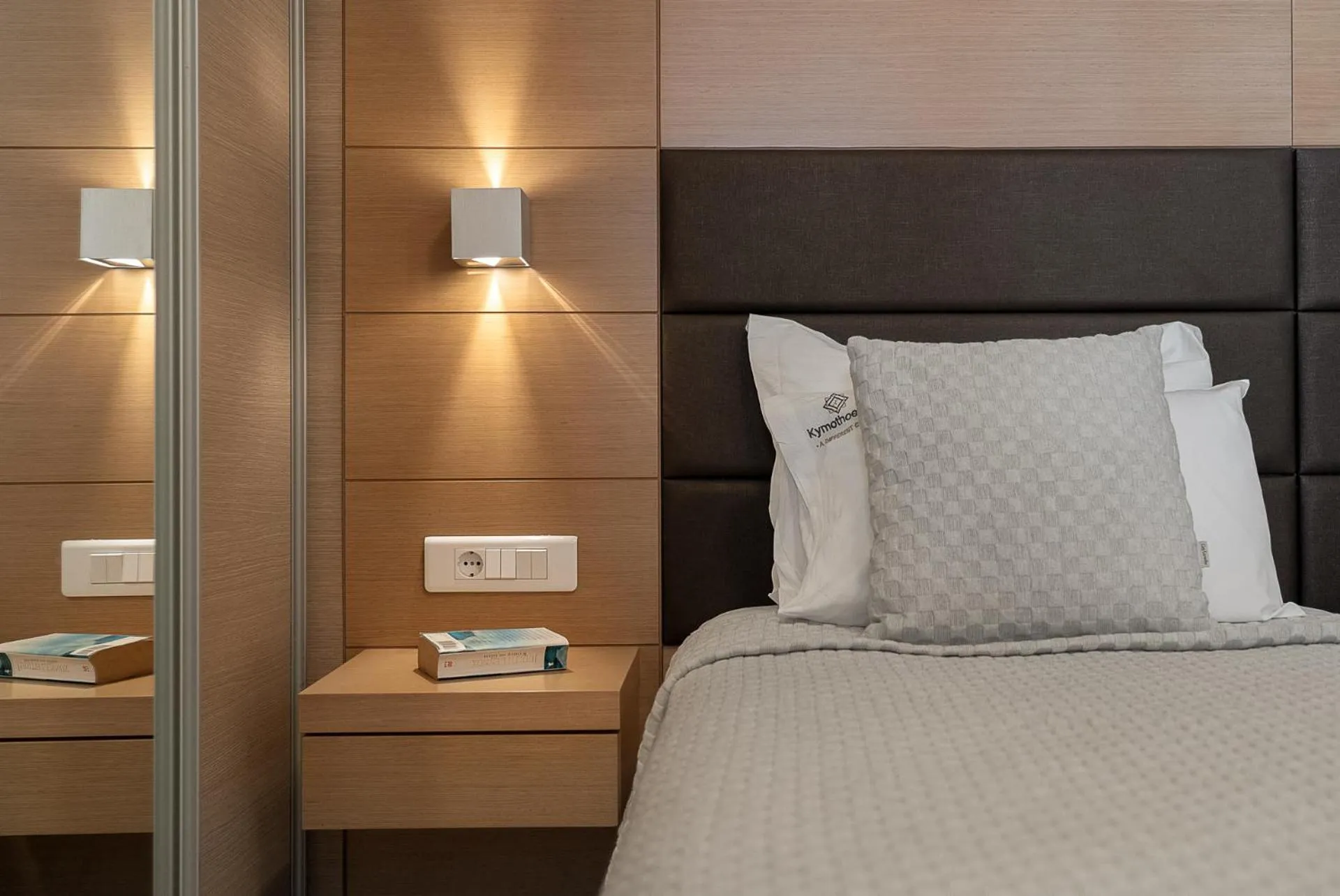 Bedroom, Bed in Kymothoe Elite Suites