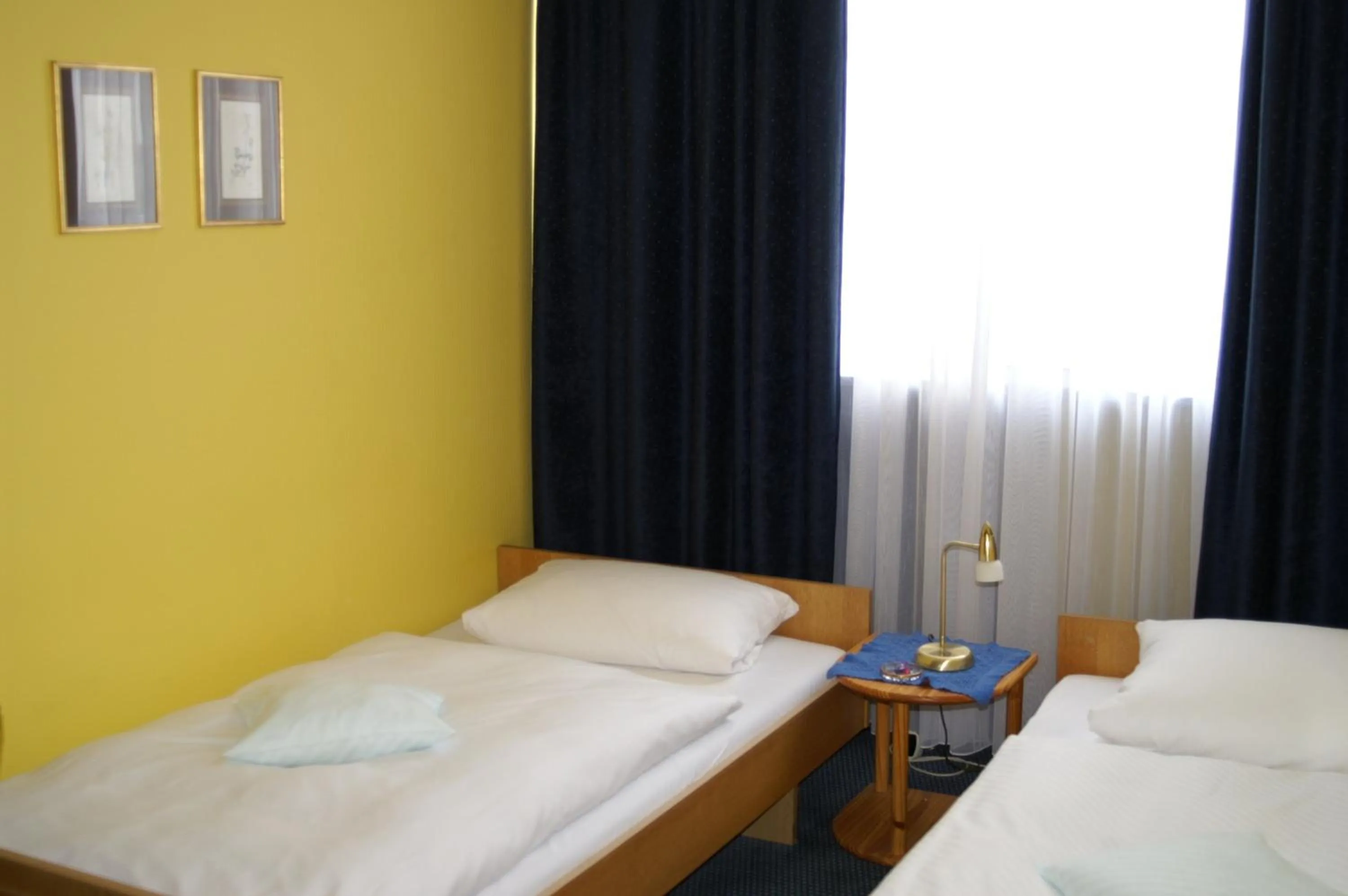 Photo of the whole room, Bed in Hotel Borcharding Rheine Mesum