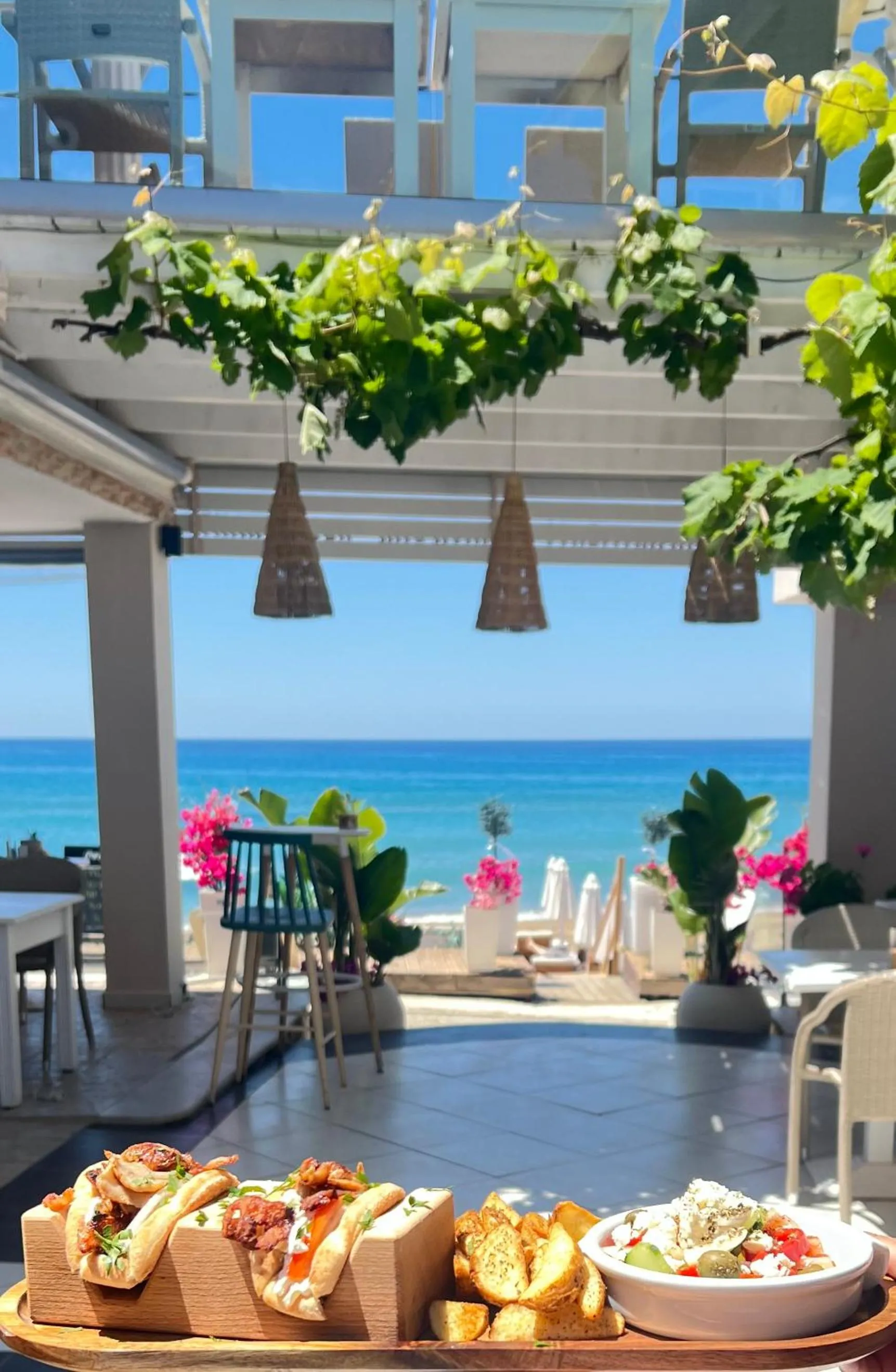 Romantic Palace Beach Apartments