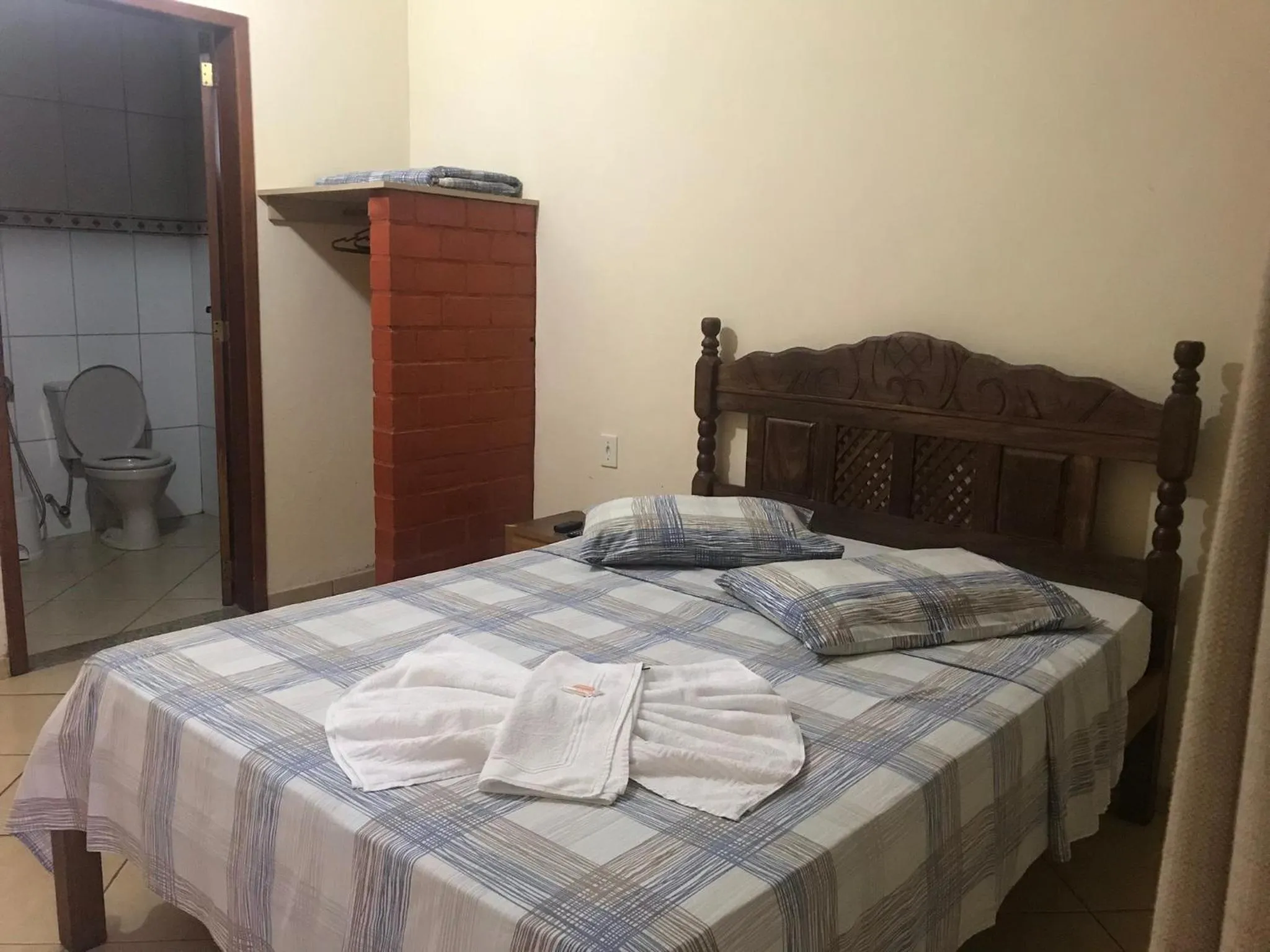 Bed in Hotel Colonial