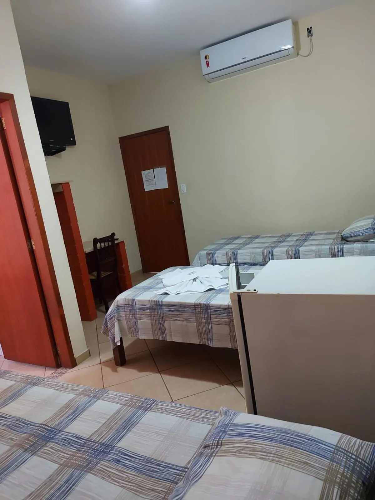 Photo of the whole room, Bed in Hotel Colonial