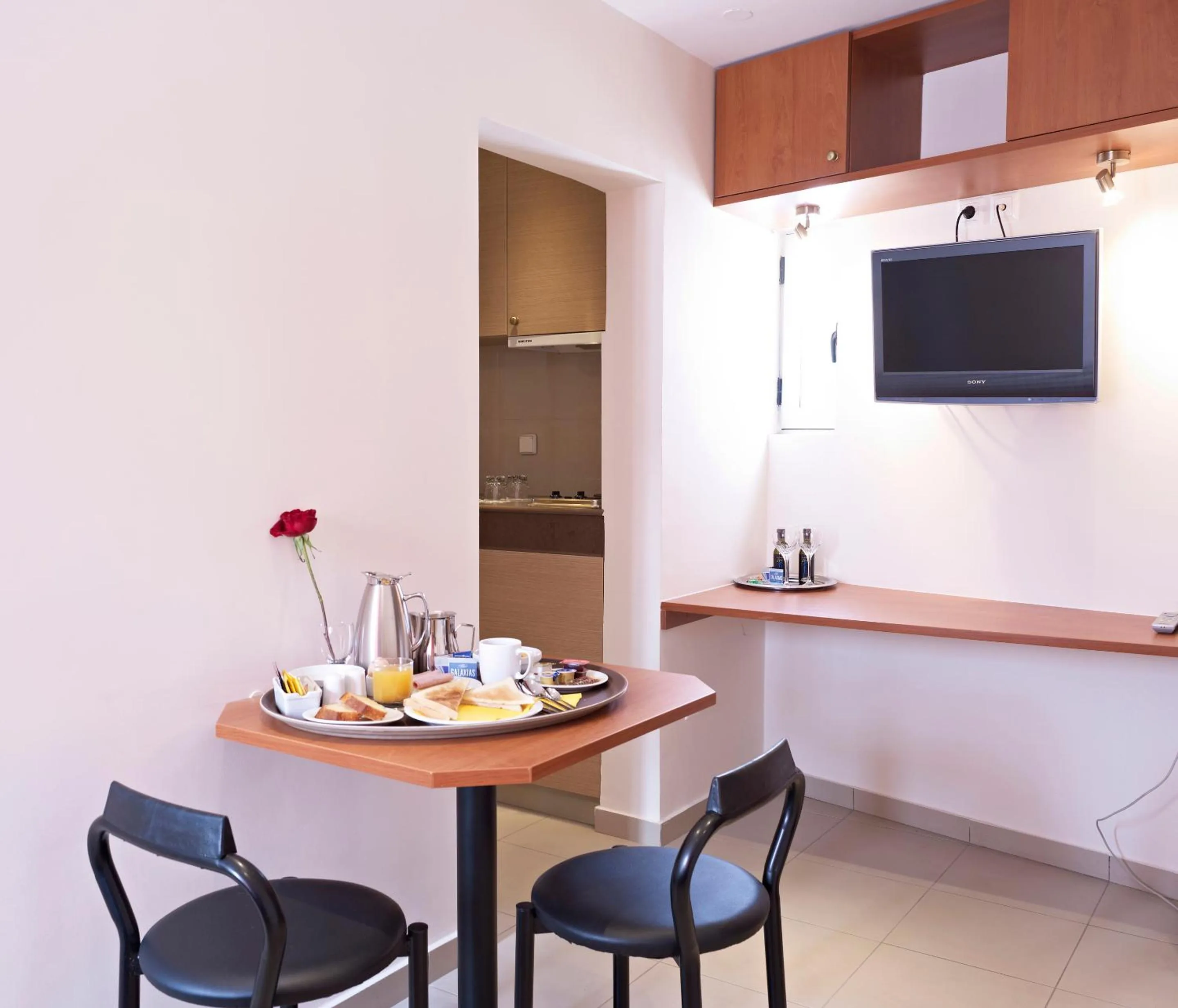 Shower in Hotel Galaxias