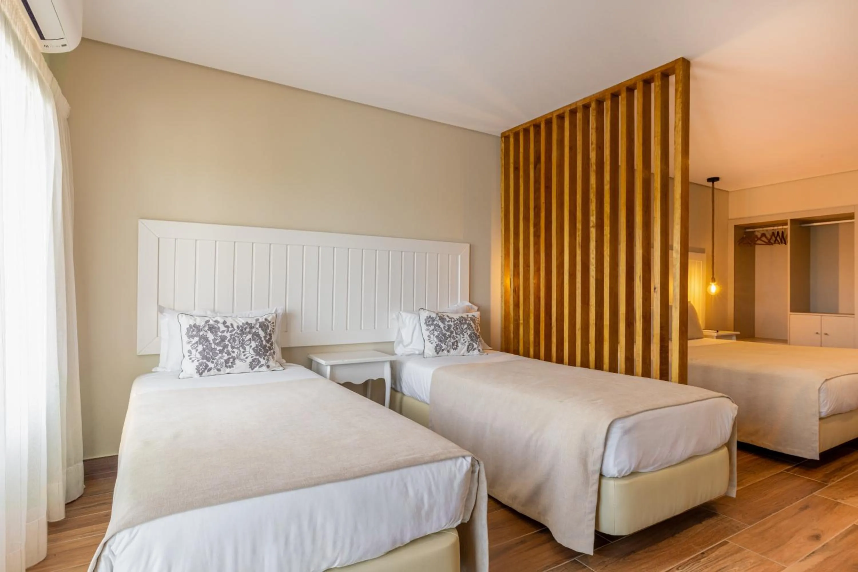 Bed in Hotel Rural Quinta do Marco - Nature & Dining