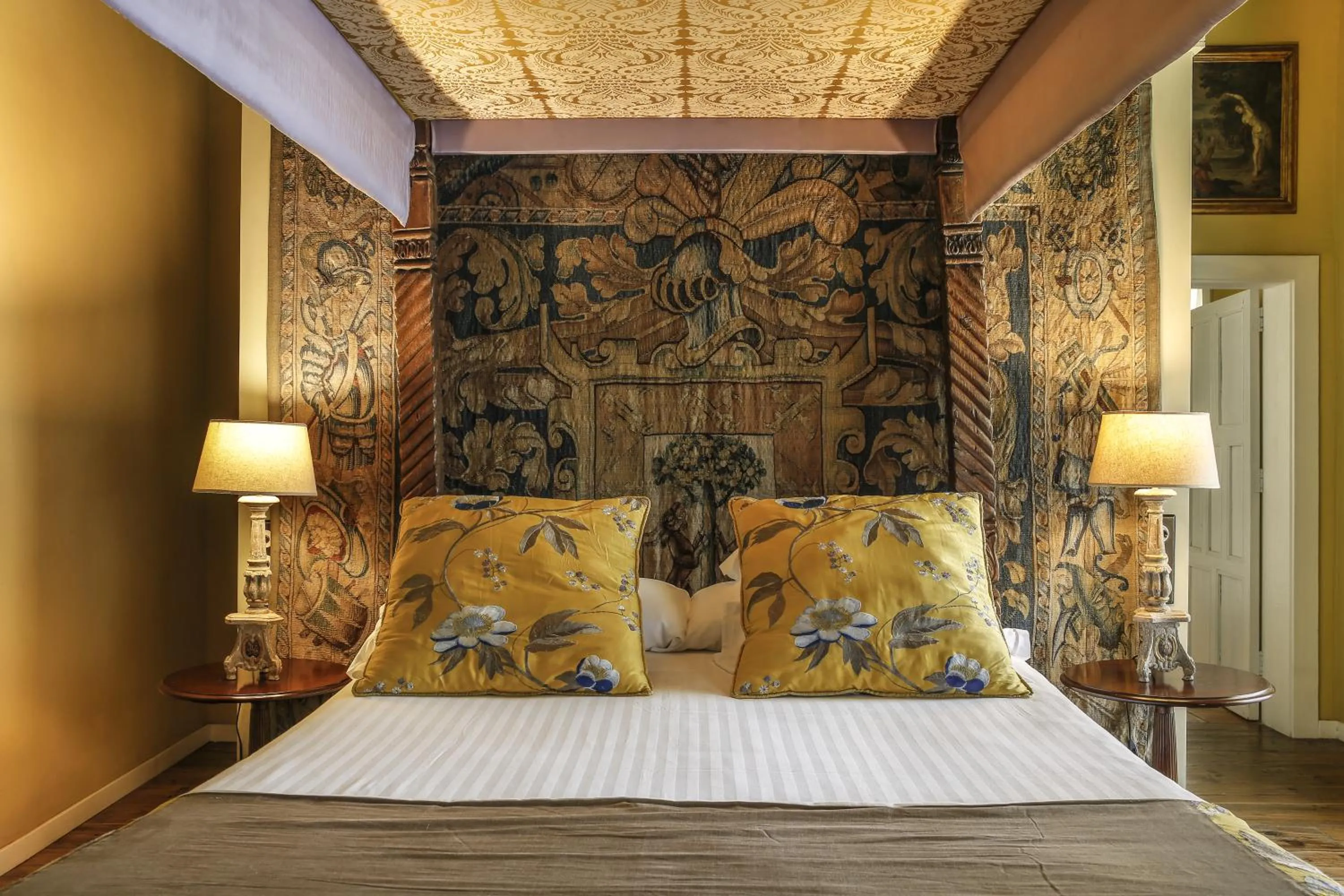 Bed in Hotel Hacienda de Abajo-Adults Only-Lujo