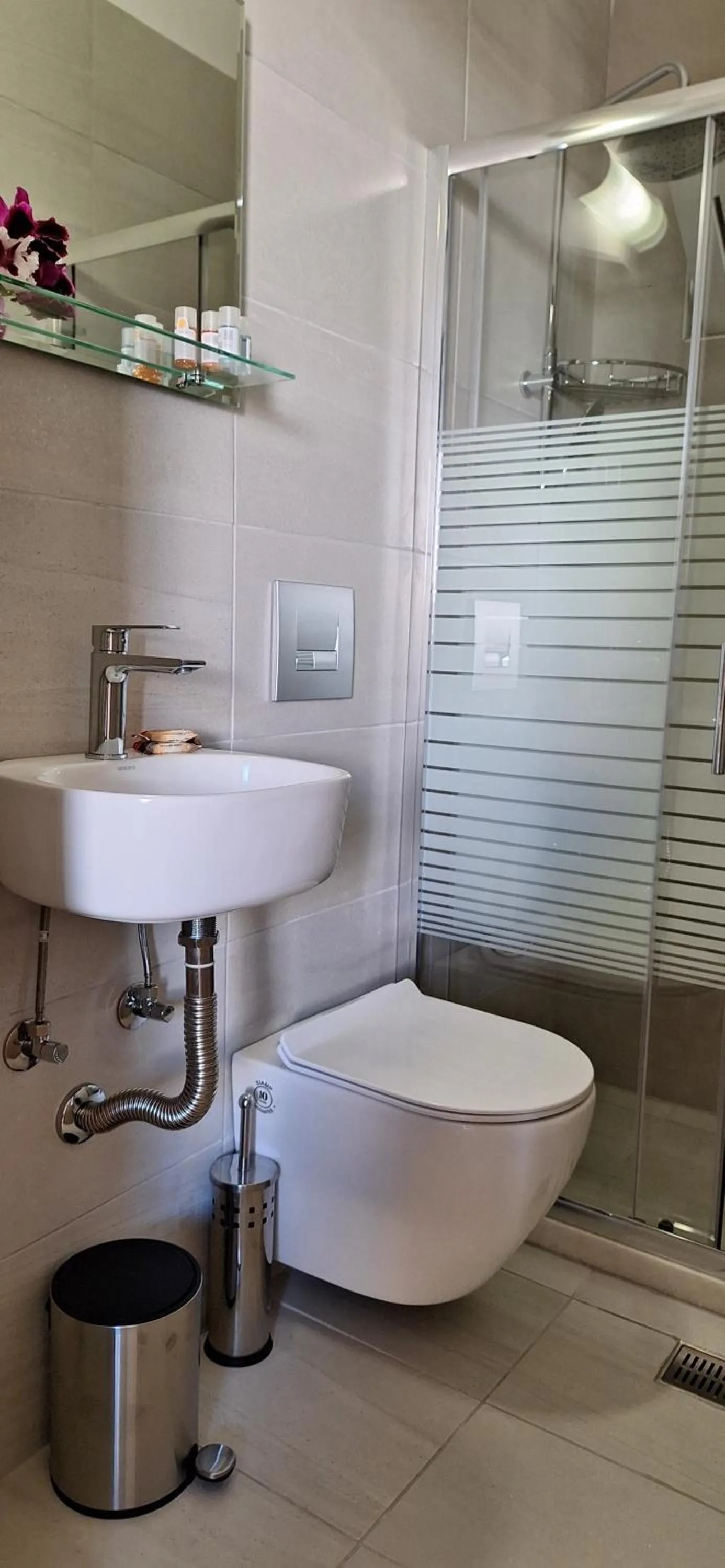 Nicolas Studios & Apartments