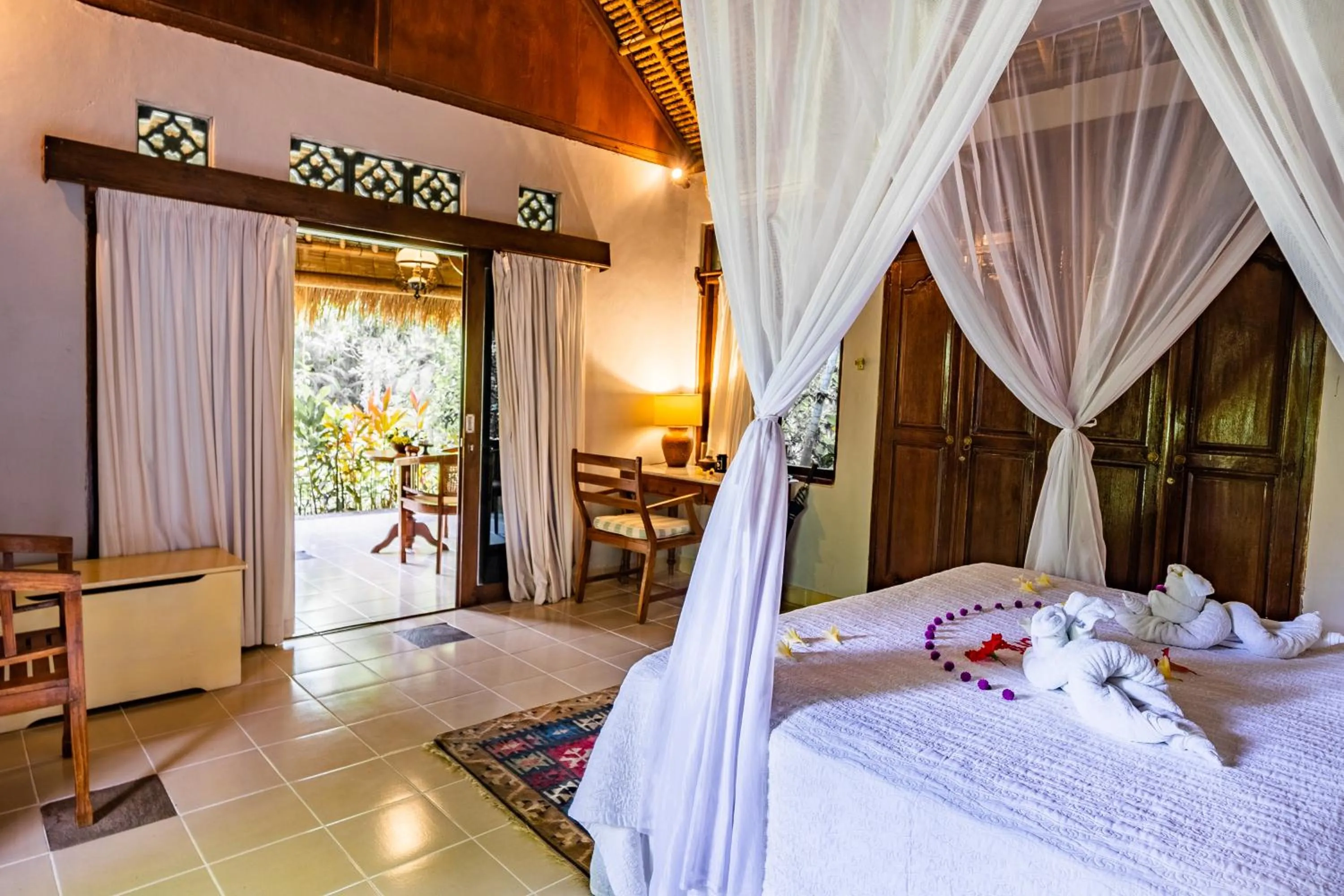 Bed in Taman Selini Wahana Beach Resort