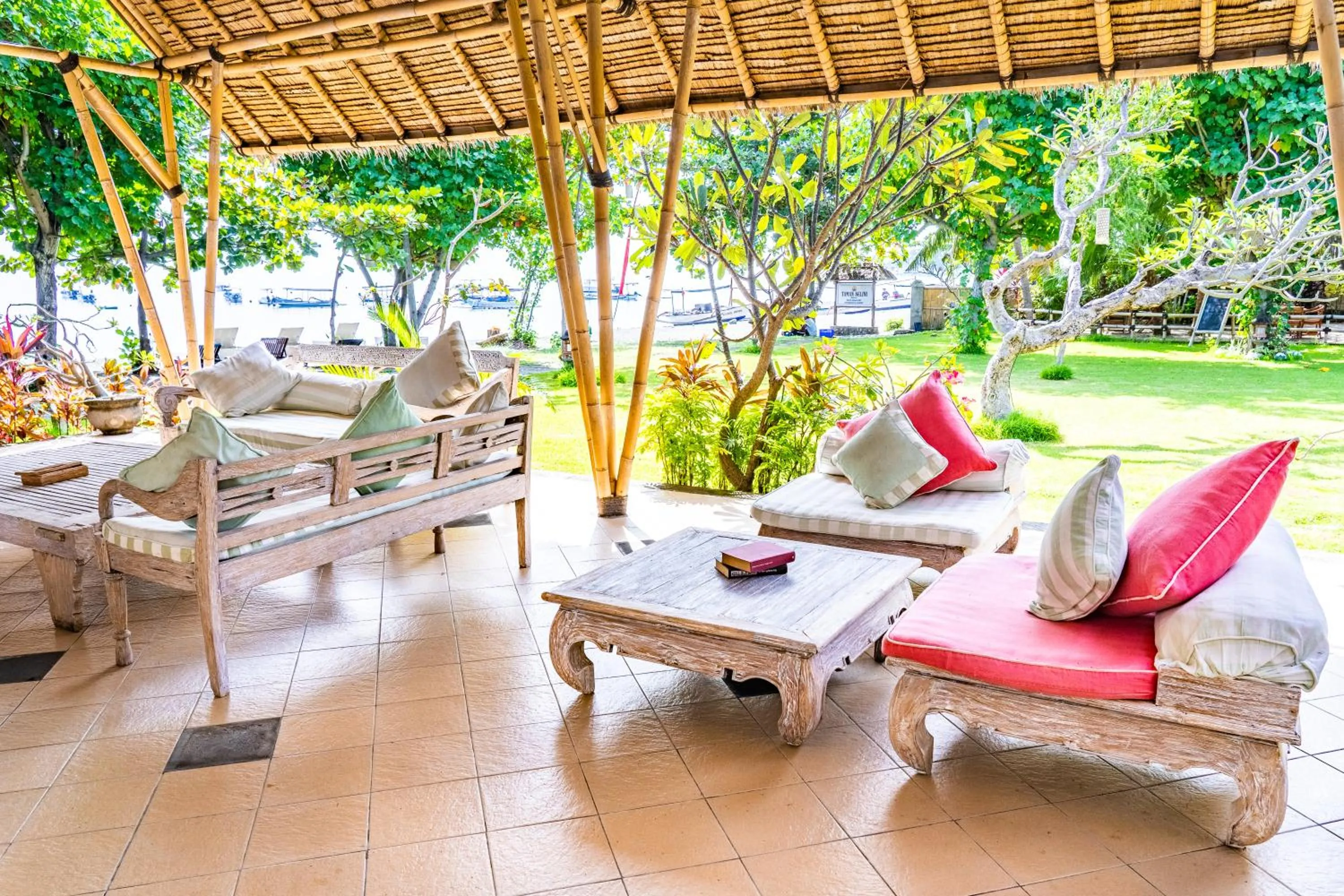 Taman Selini Wahana Beach Resort