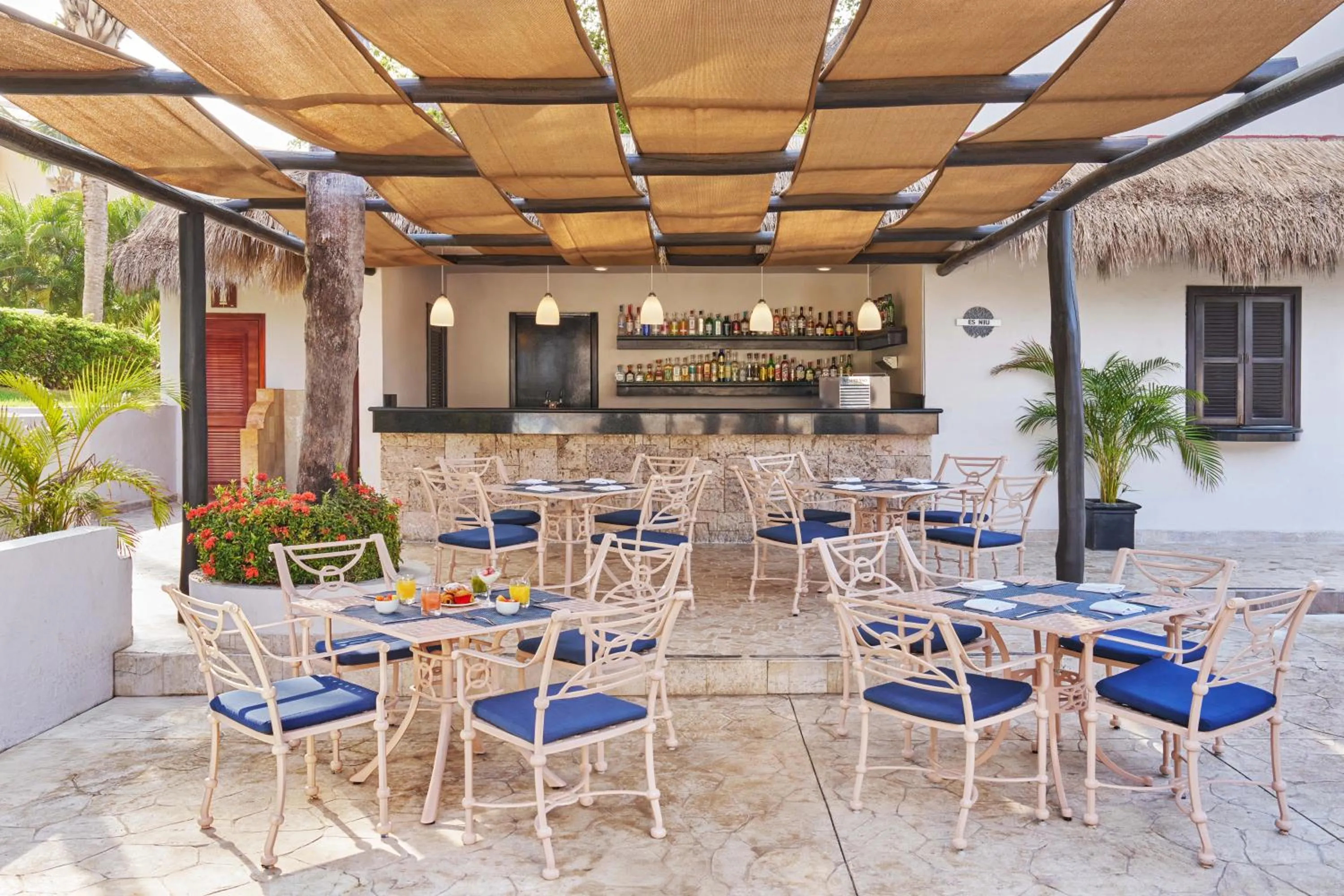 Lounge or bar in Family Selection at Grand Palladium Vallarta Resort & Spa - All Inclusive