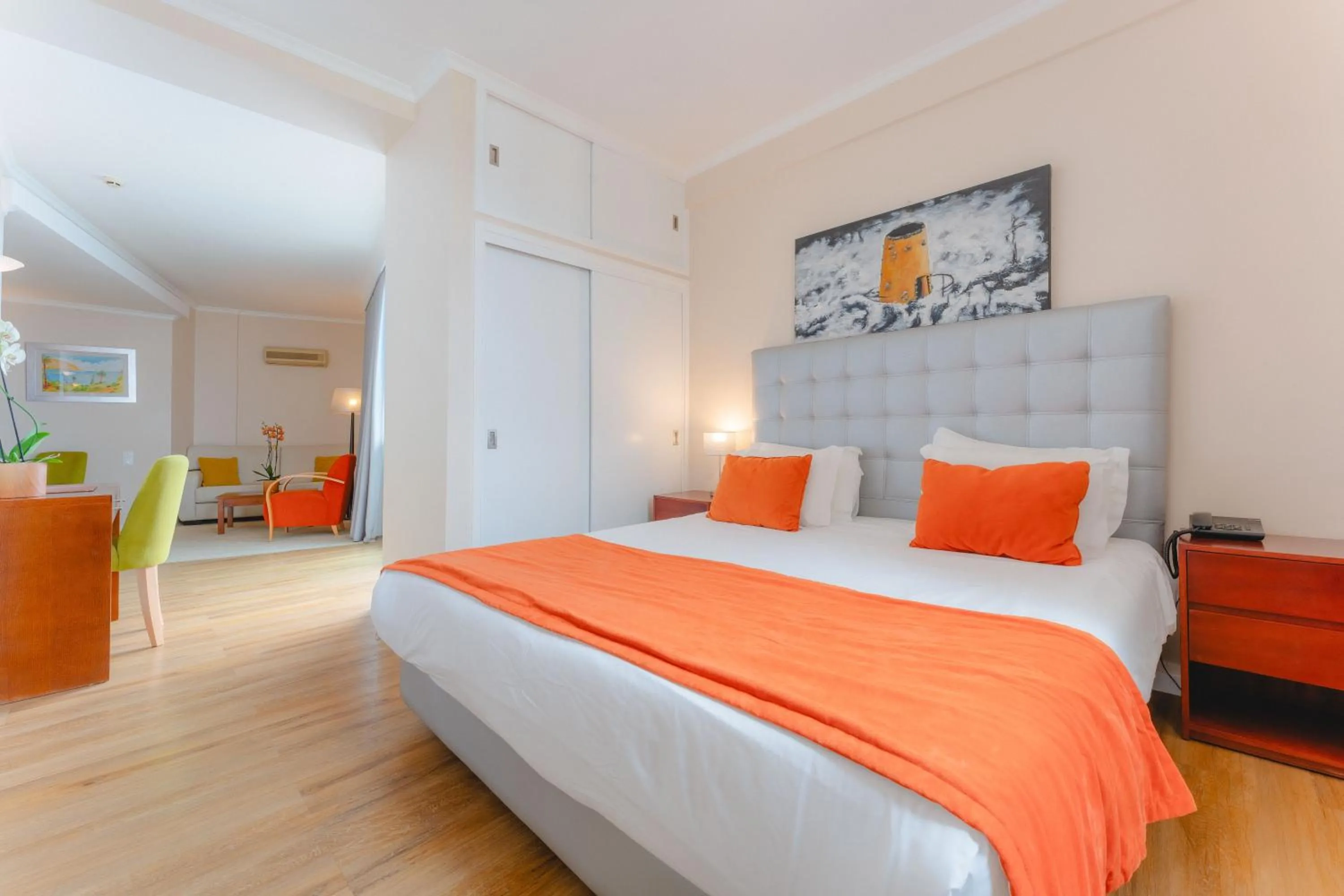 Bedroom, Bed in Duas Torres Hotel