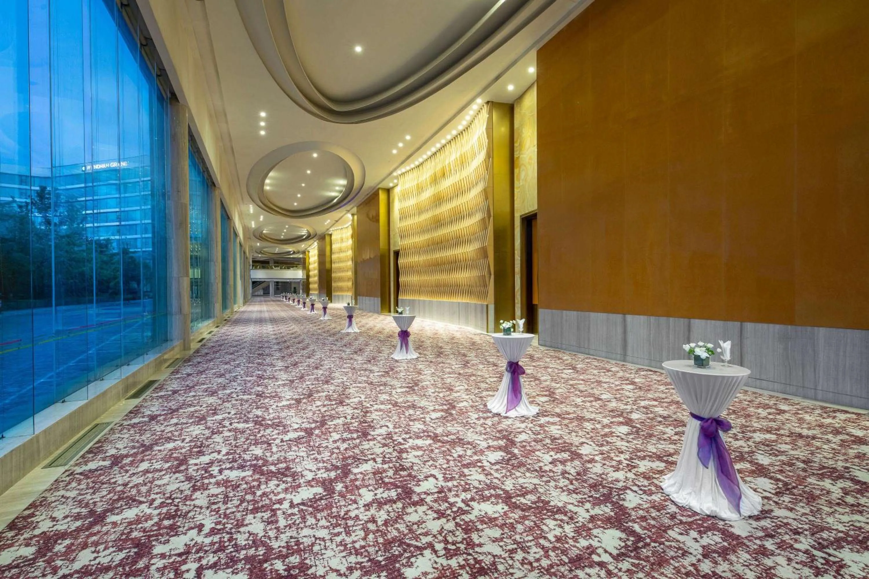 Lobby or reception in Wyndham Grand Qingdao
