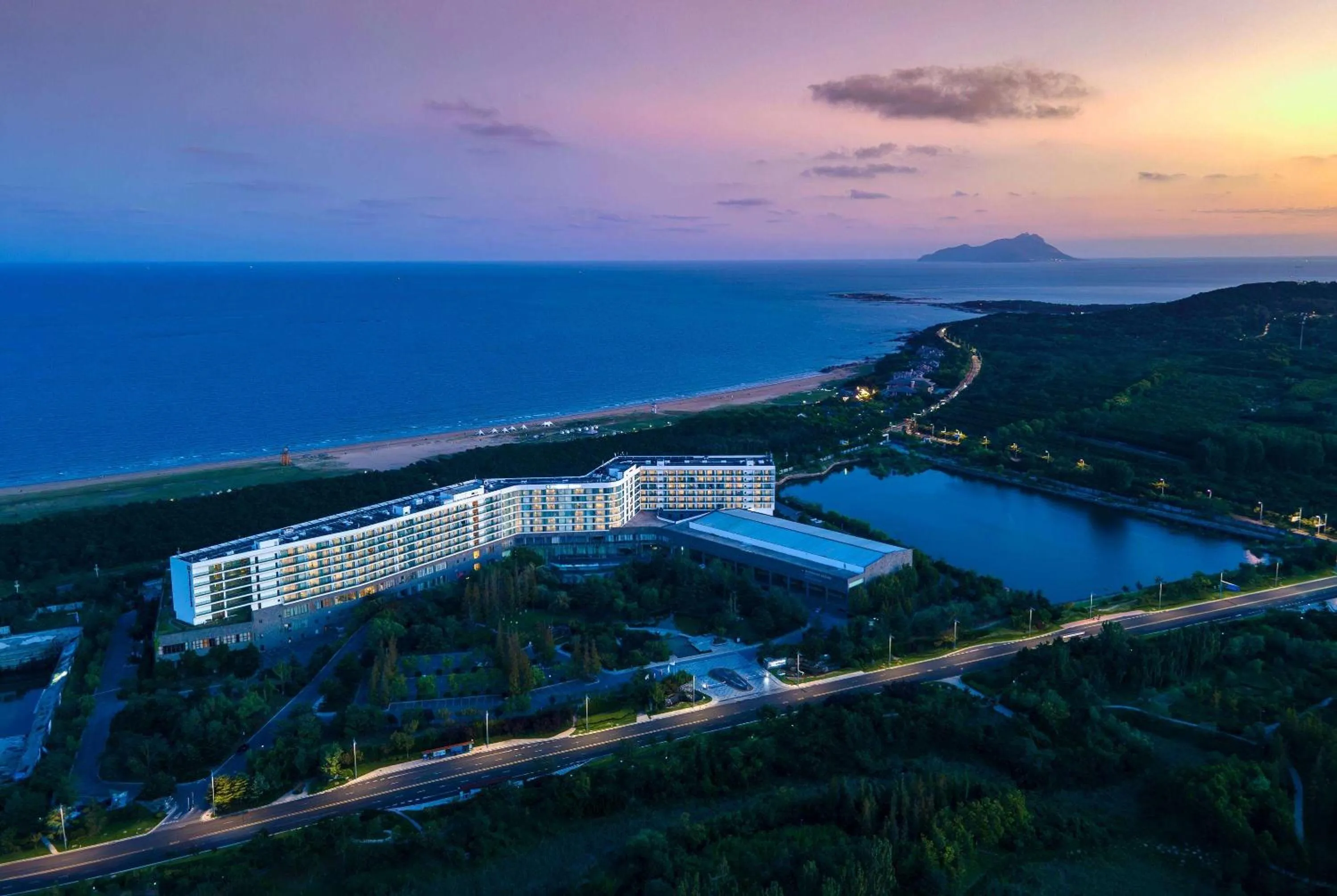 Property building in Wyndham Grand Qingdao