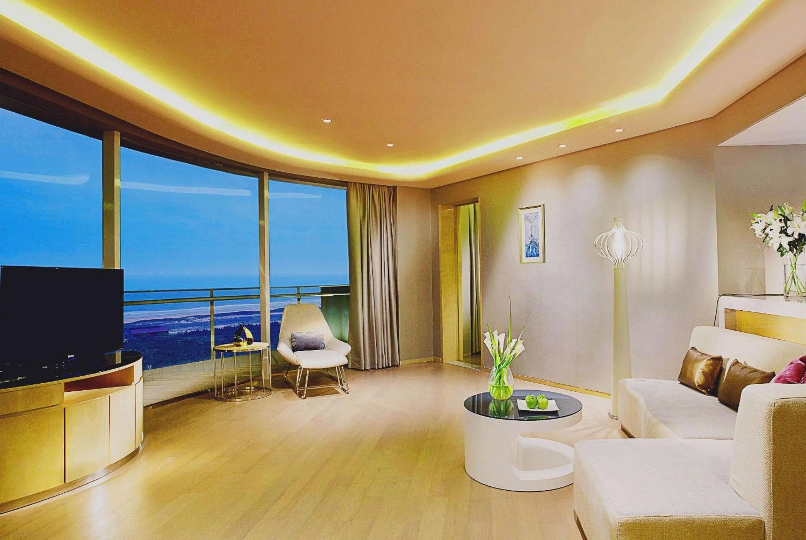 Photo of the whole room in Wyndham Grand Qingdao