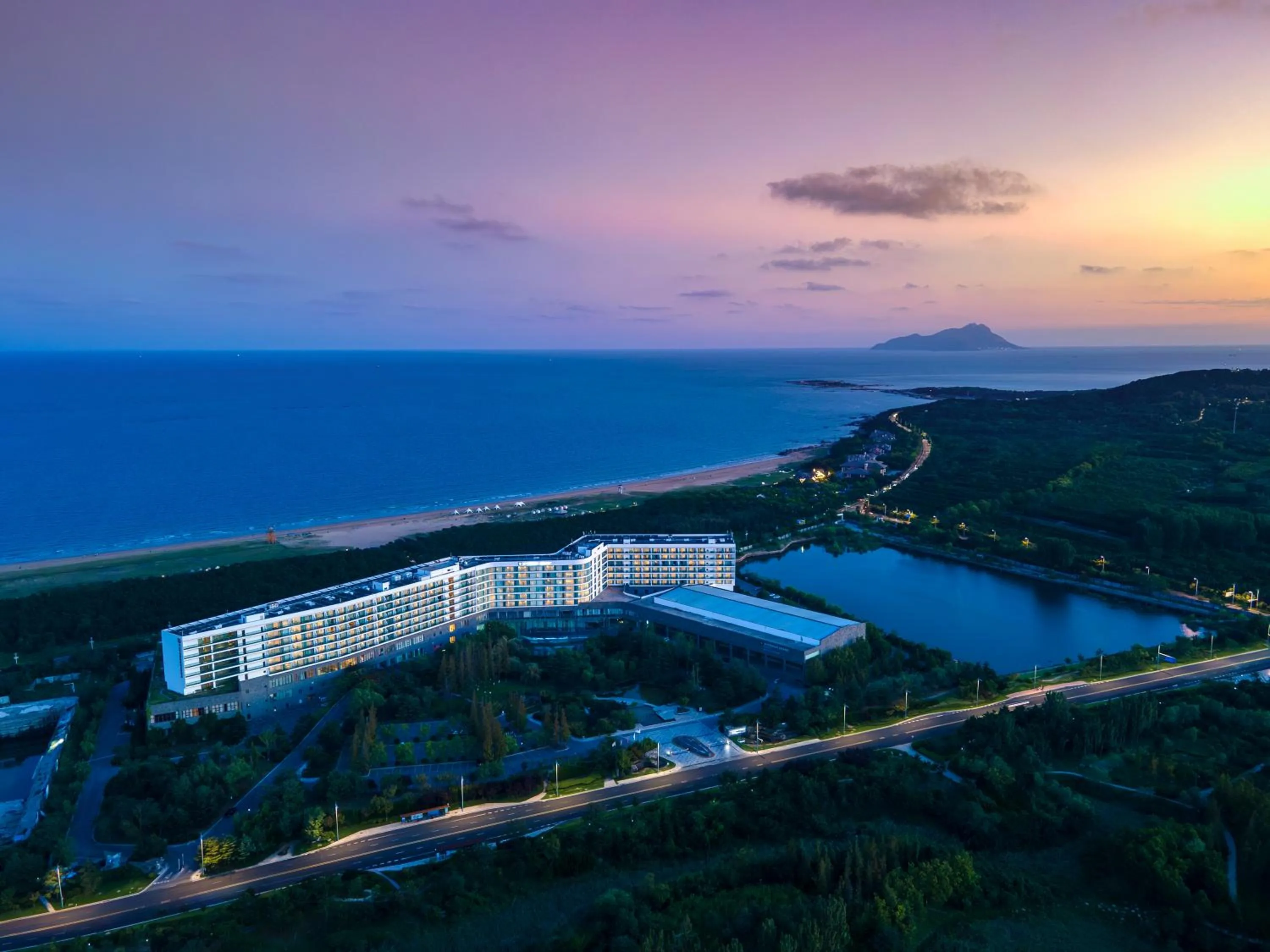 Property building in Wyndham Grand Qingdao