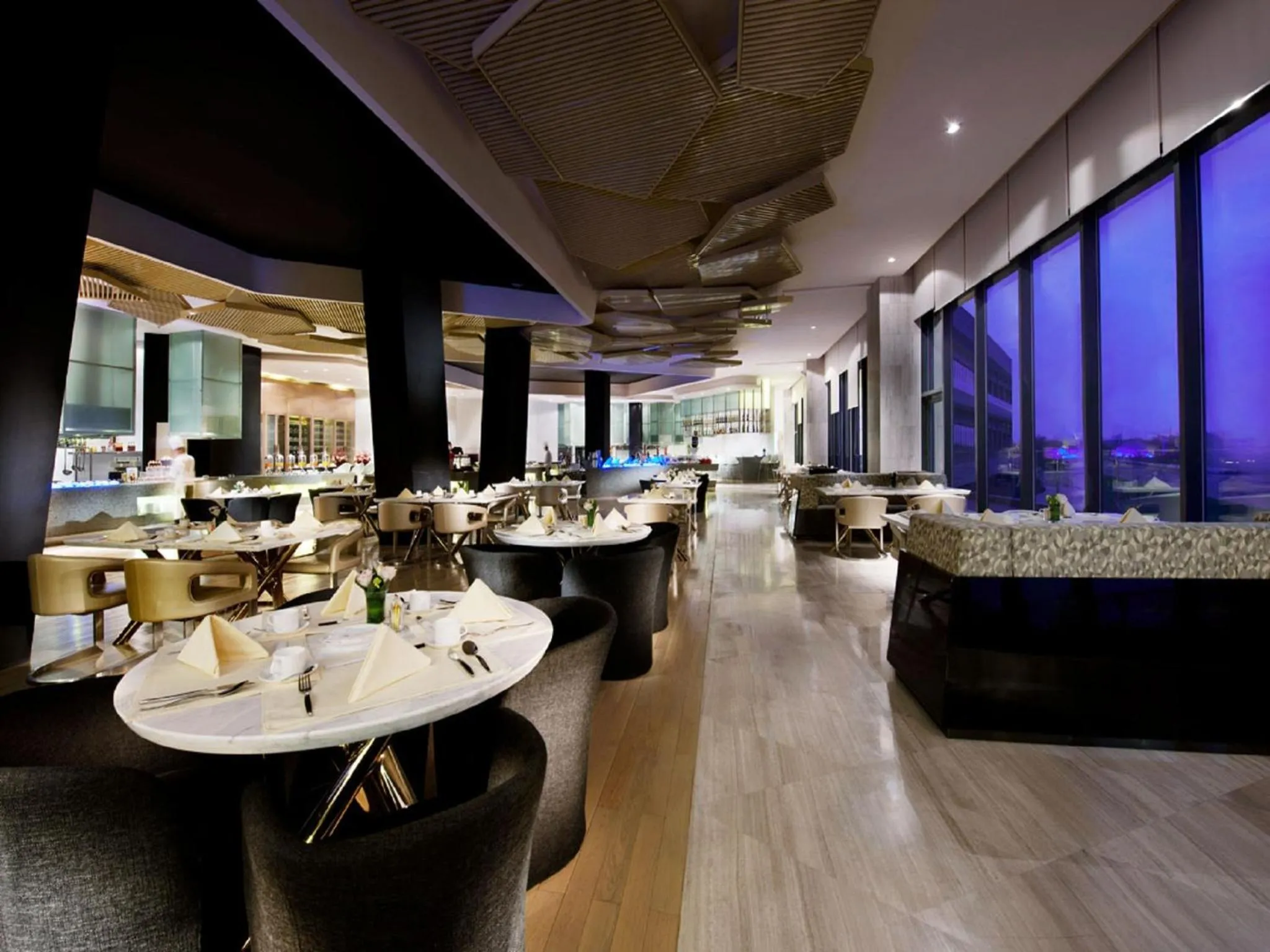 Restaurant/places to eat in Wyndham Grand Qingdao