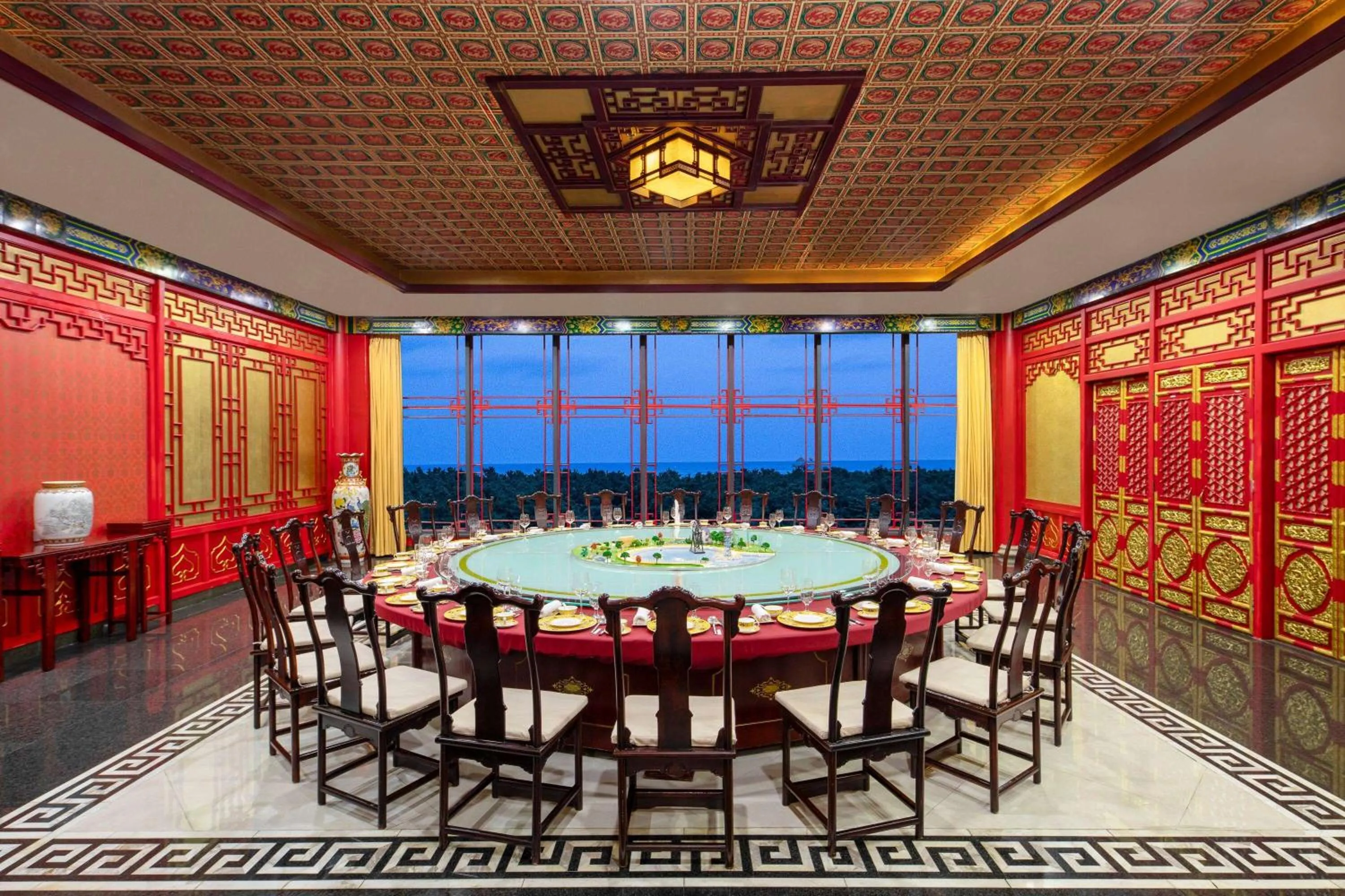 Restaurant/places to eat in Wyndham Grand Qingdao