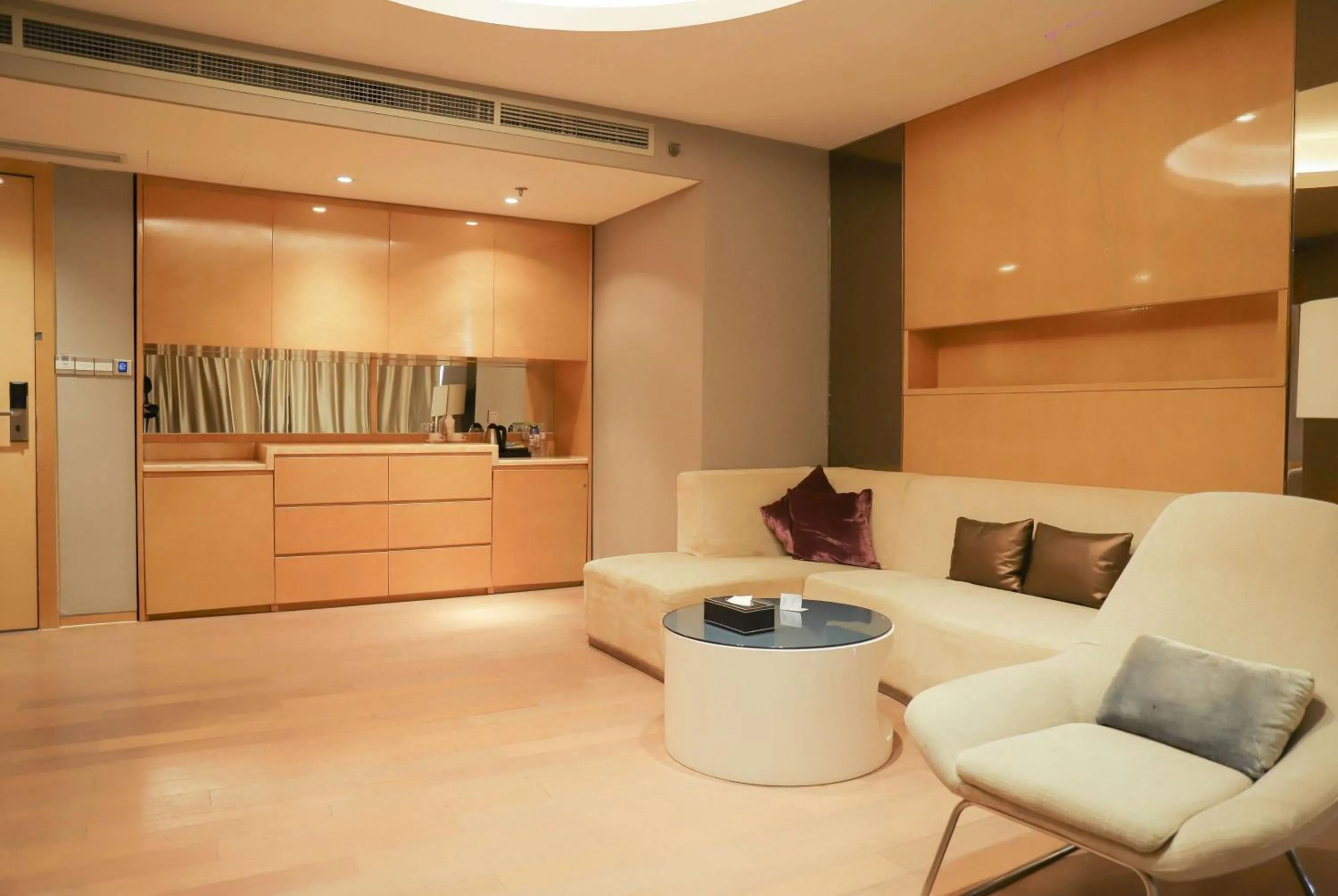 Photo of the whole room in Wyndham Grand Qingdao