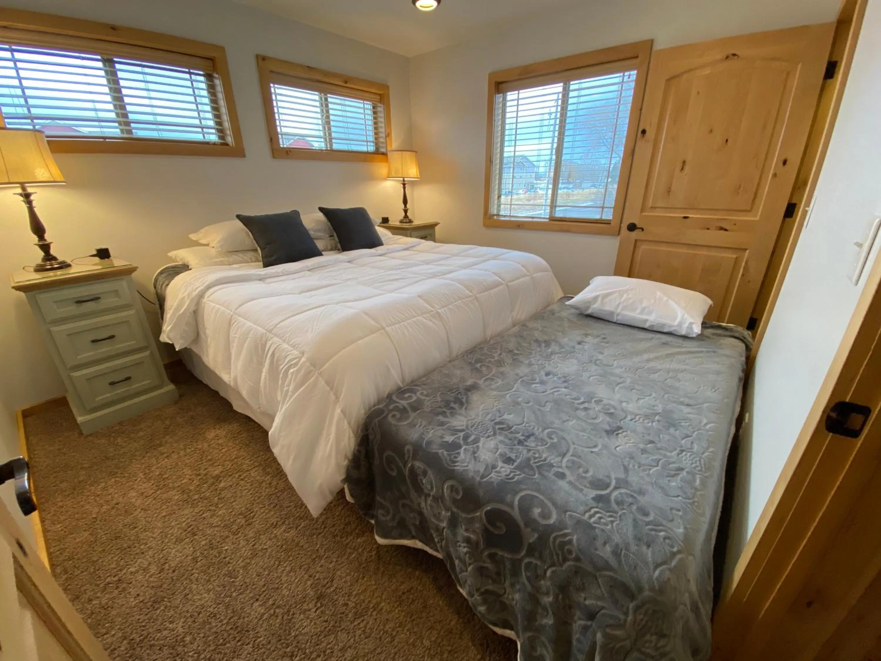 Other, Bed in The Raspberry Garden