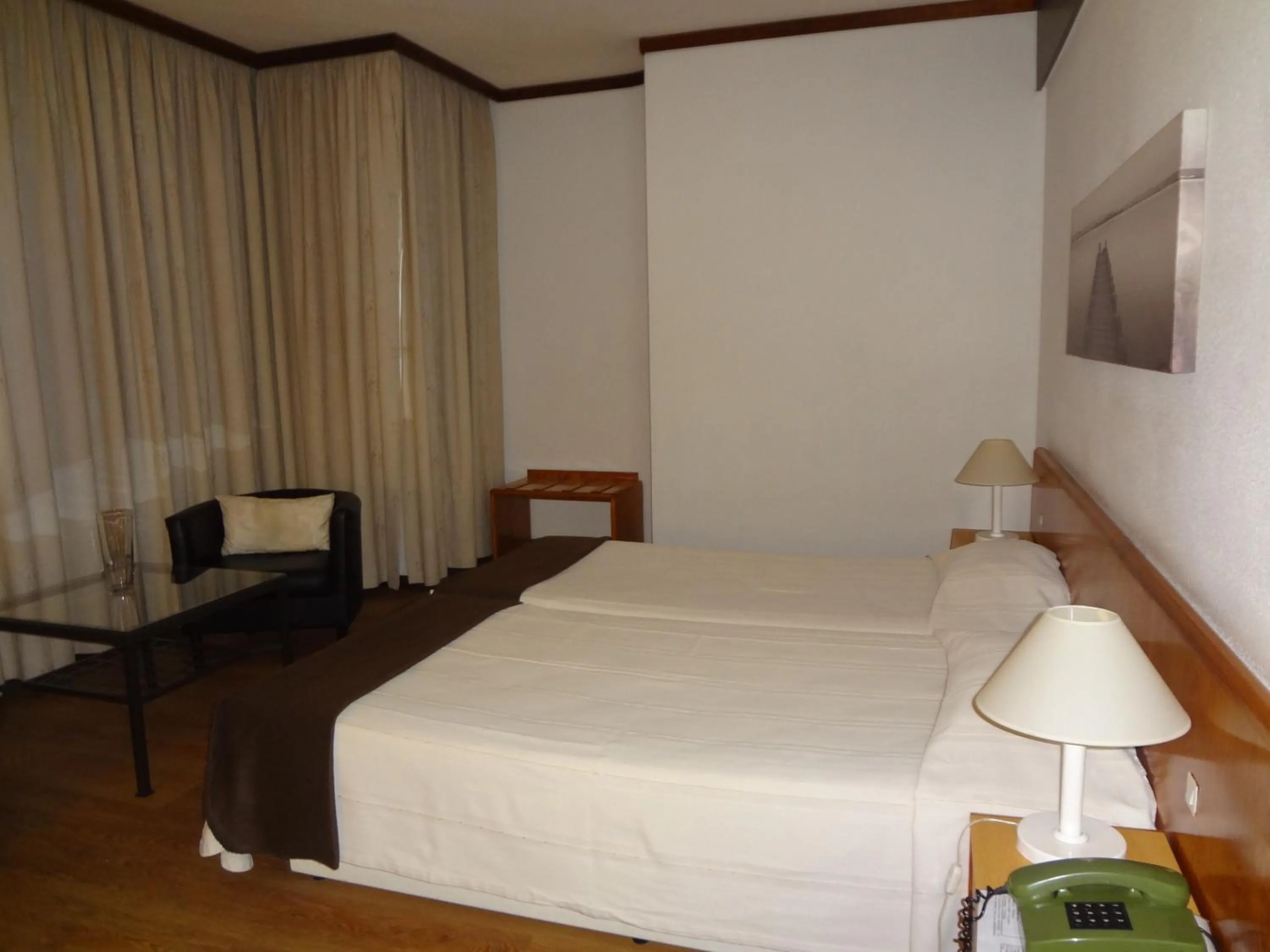 Bedroom, Bed in Hotel Windsor