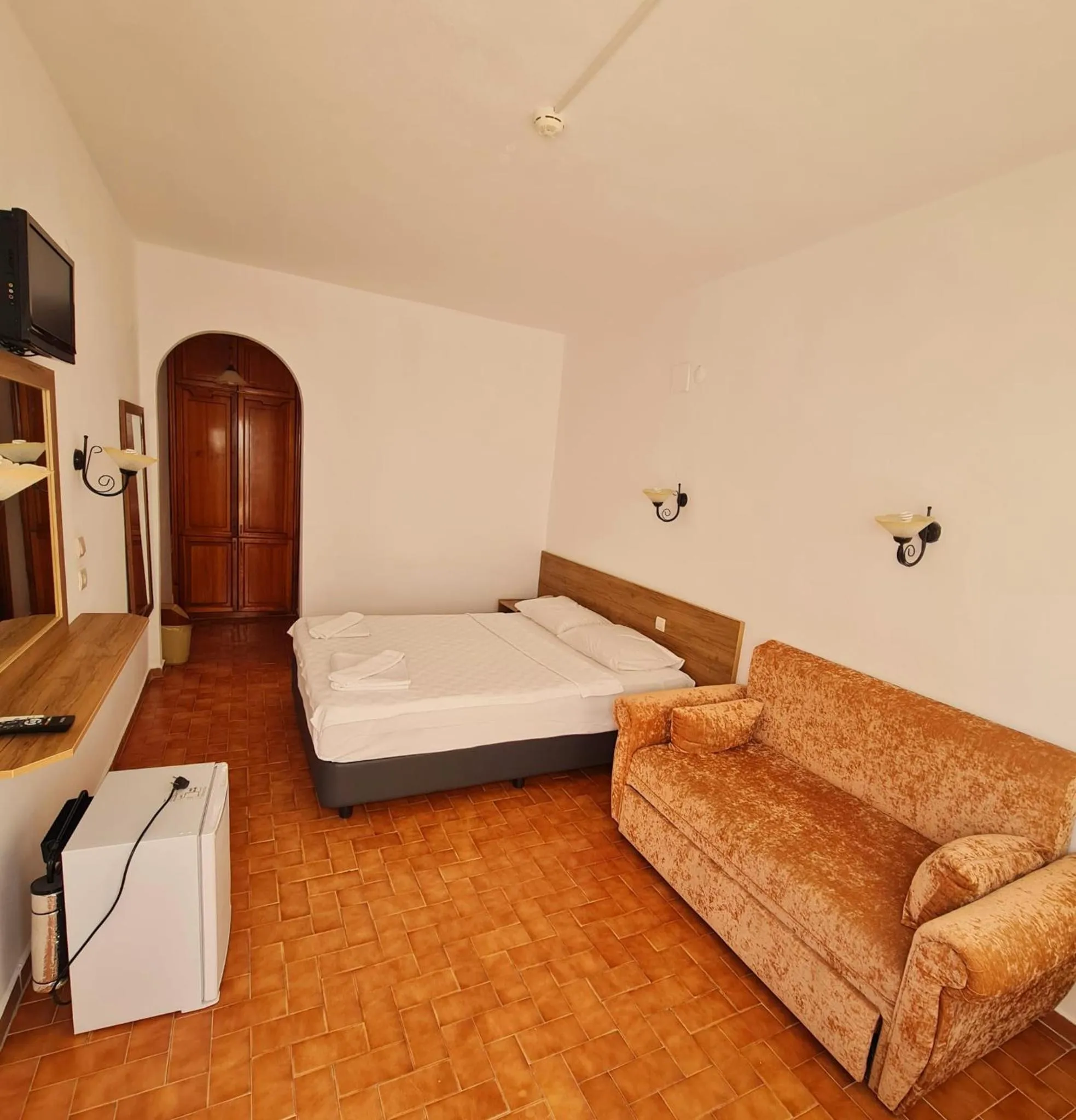 Photo of the whole room in Nagi Beach Hotel