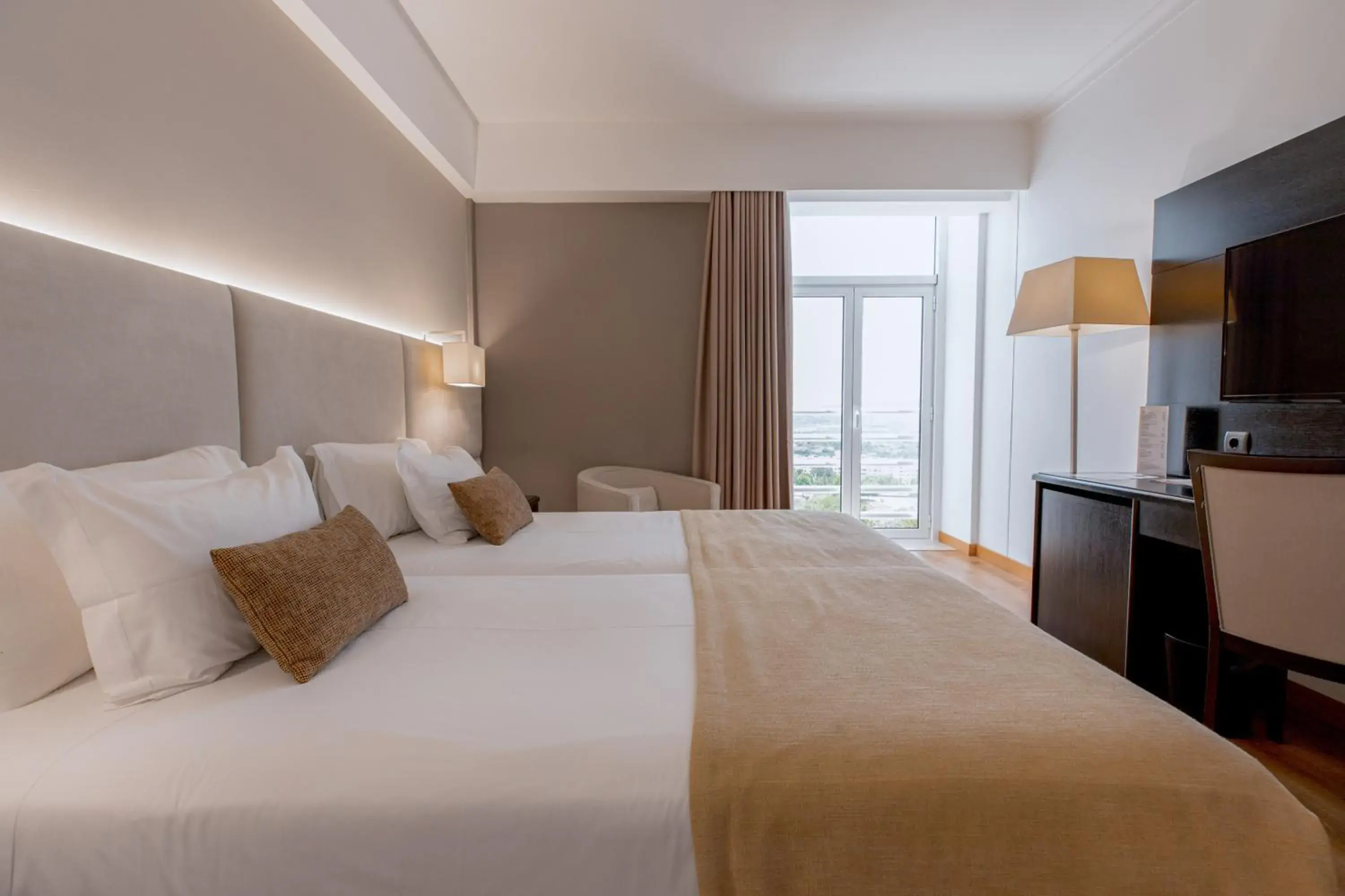 Standard Twin Room - single occupancy in Hotel Covilhã Dona Maria Affiliated by Meliá Standard Twin Room - single occupancy in Hotel Covilhã Dona Maria Affiliated by Meliá