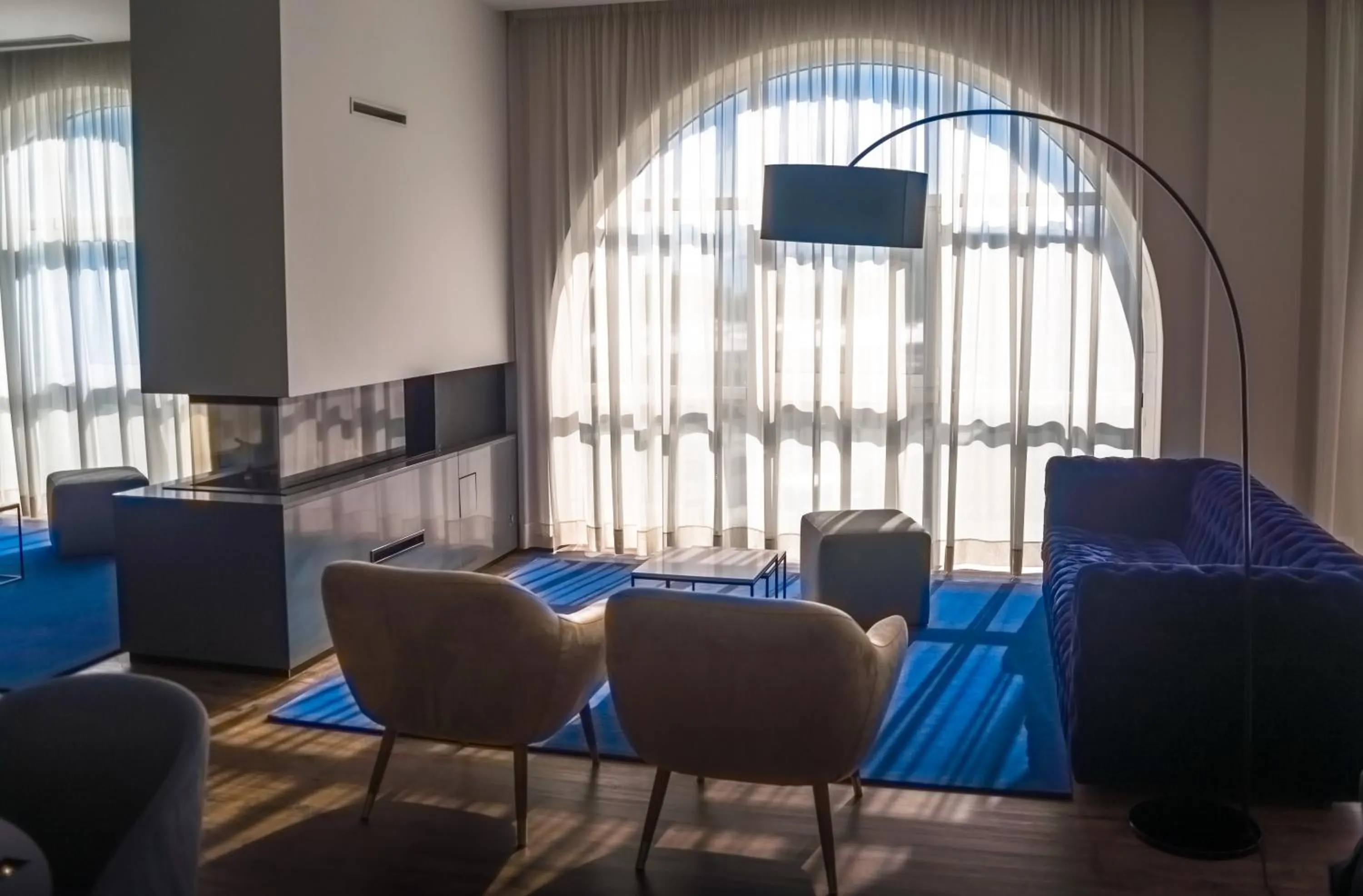 Lounge or bar in Hotel Covilhã Dona Maria Affiliated by Meliá