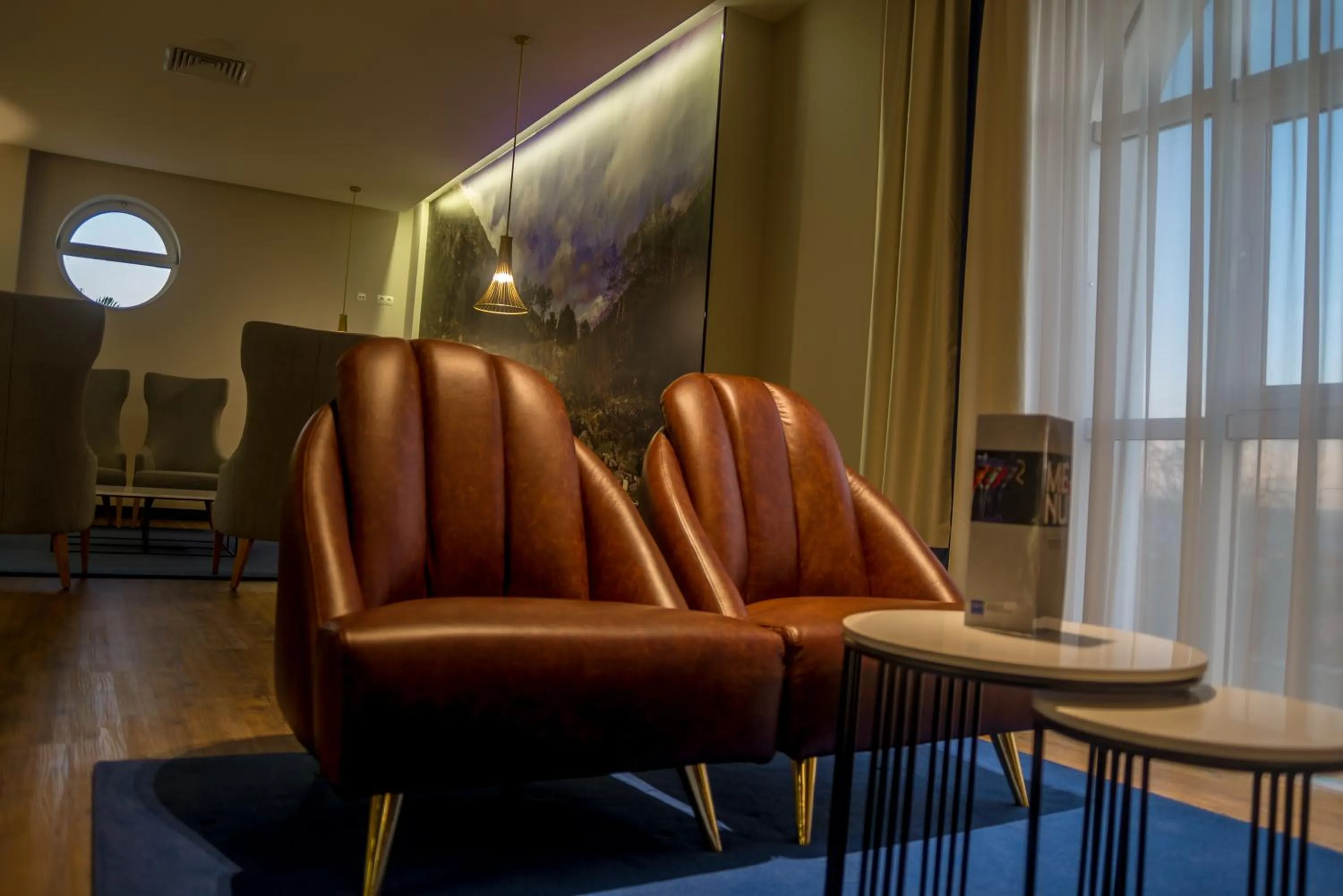 Lounge or bar in Hotel Covilhã Dona Maria Affiliated by Meliá